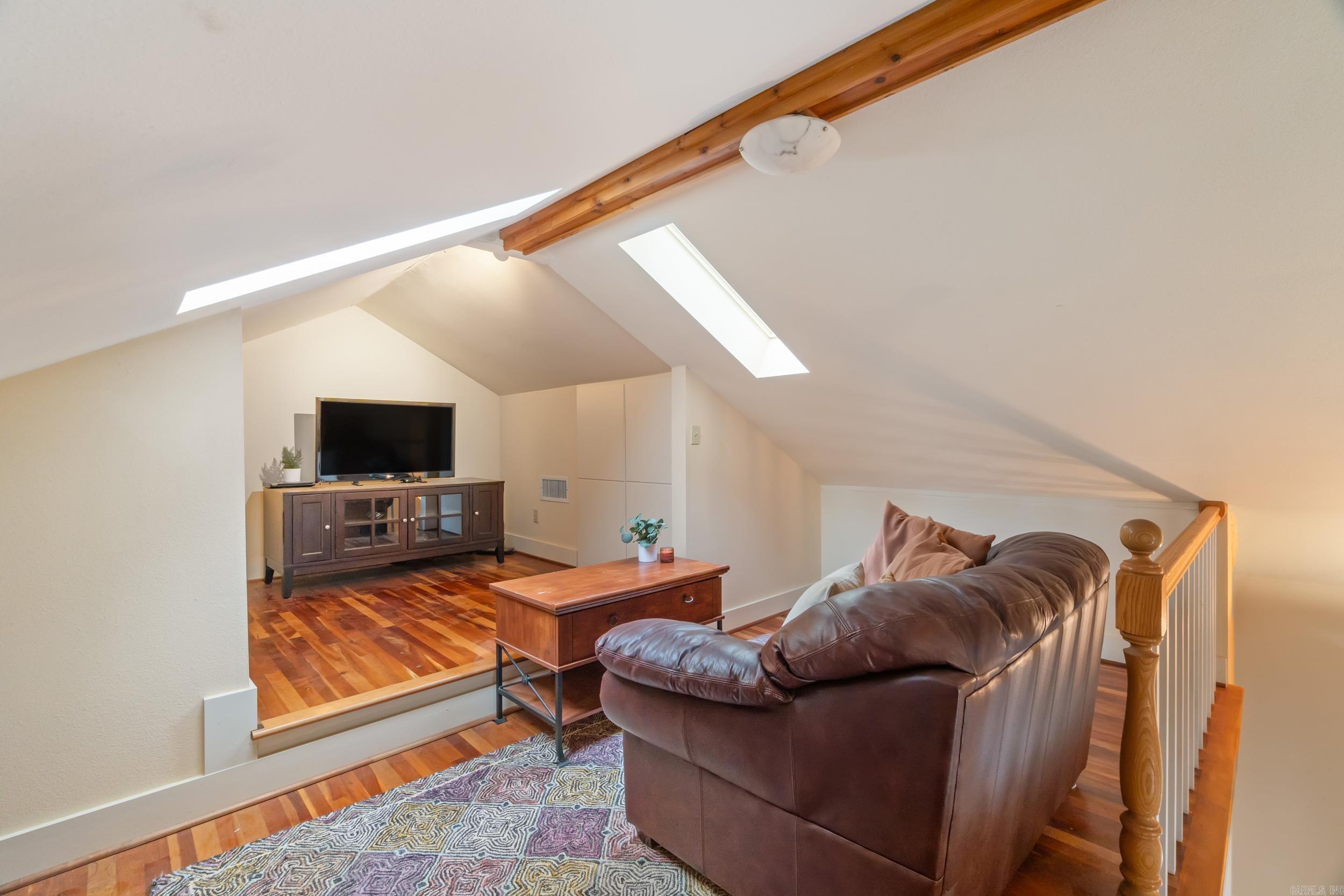 LINCOLN PARK - Residential