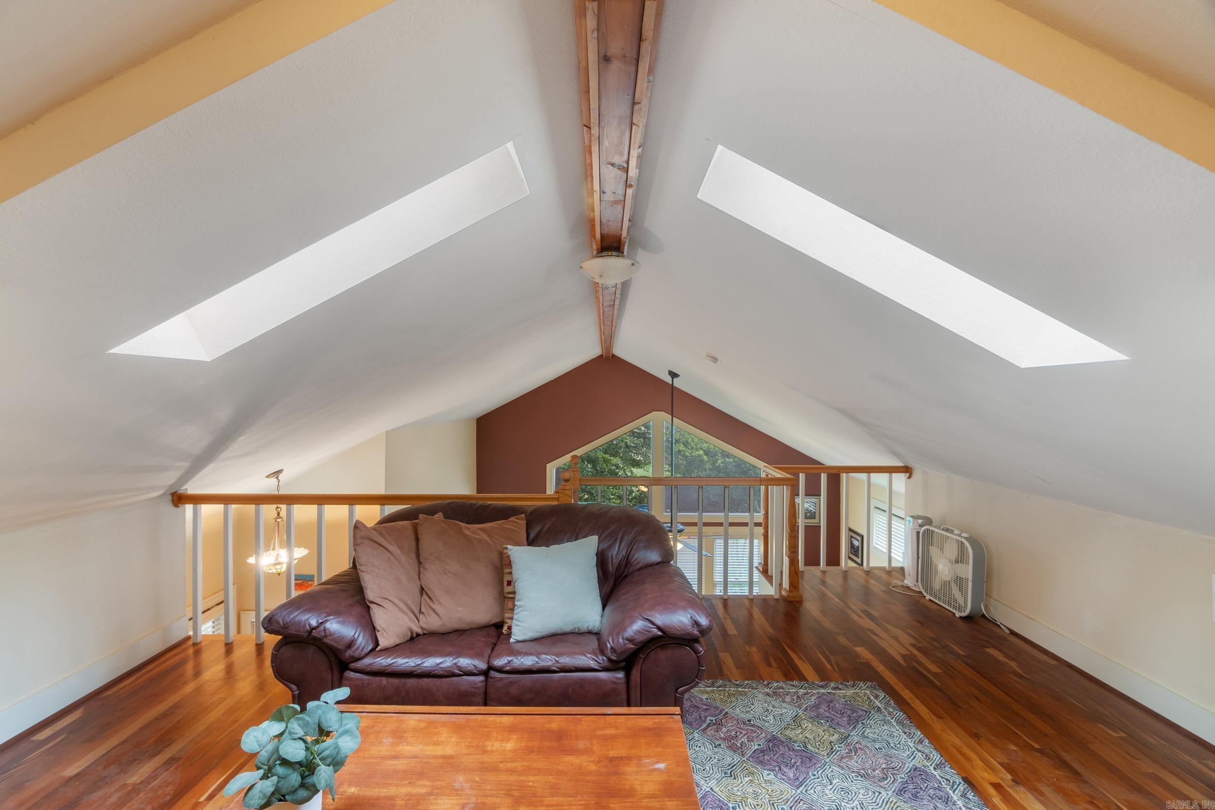 LINCOLN PARK - Residential