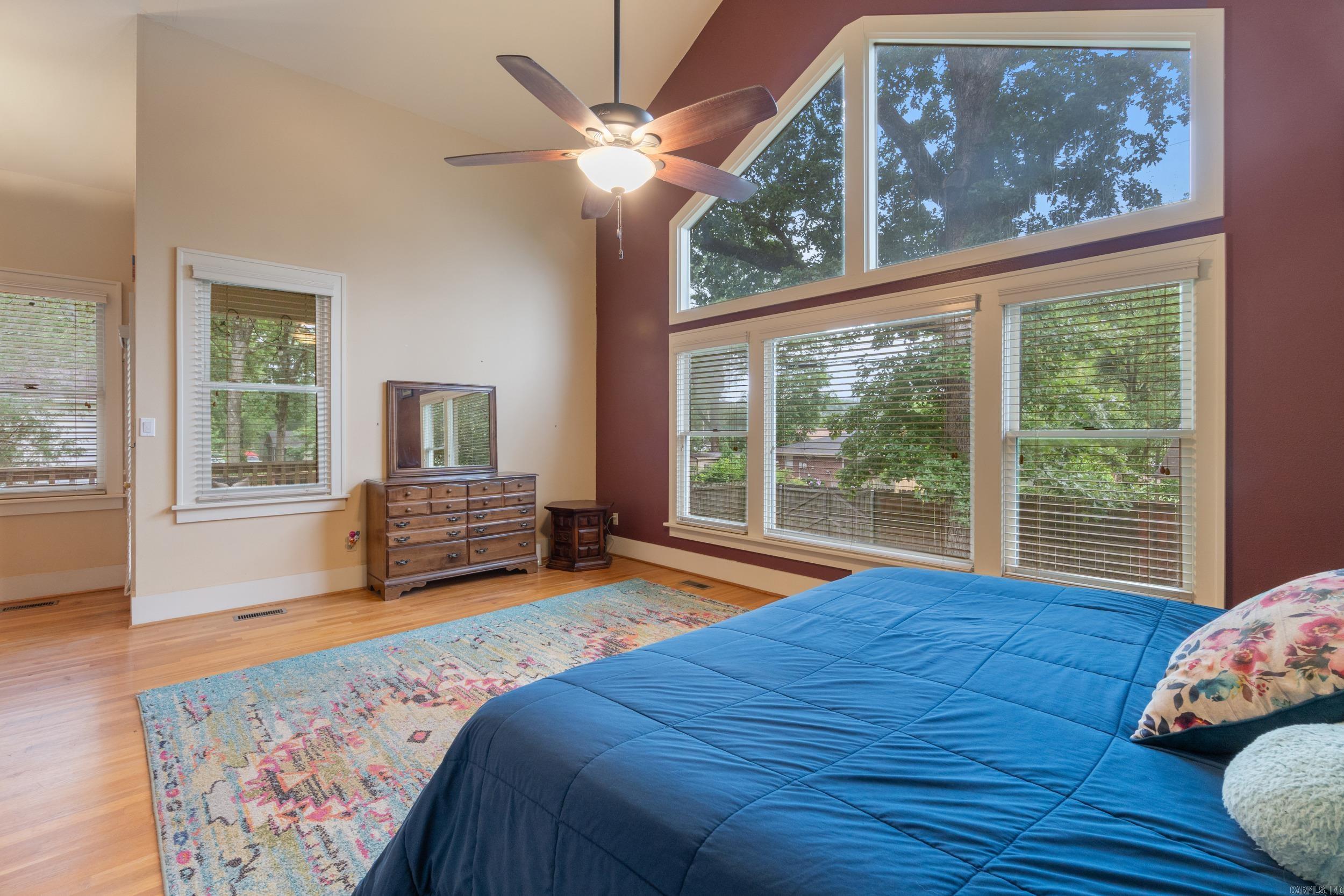 LINCOLN PARK - Residential