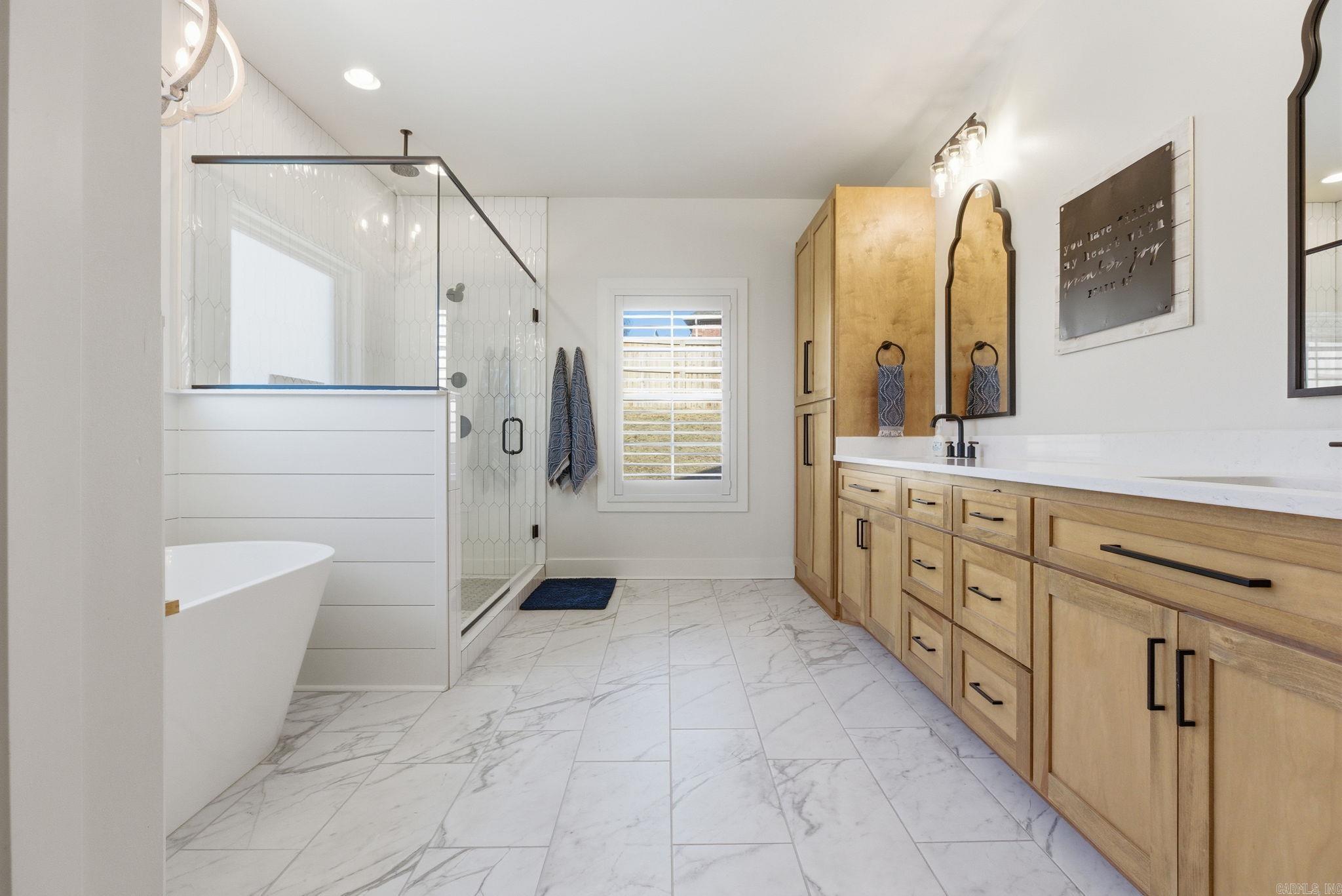 HURRICANE LAKE EST - Residential