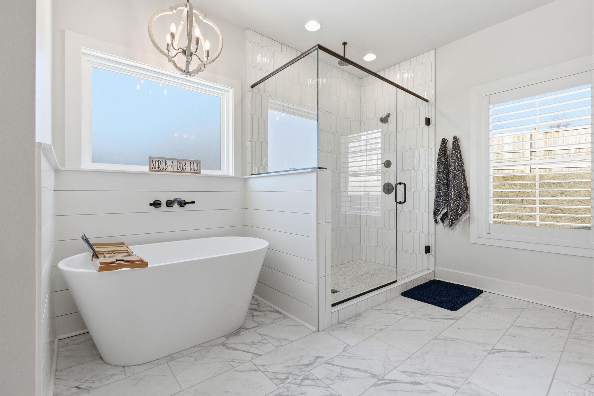 HURRICANE LAKE EST - Residential