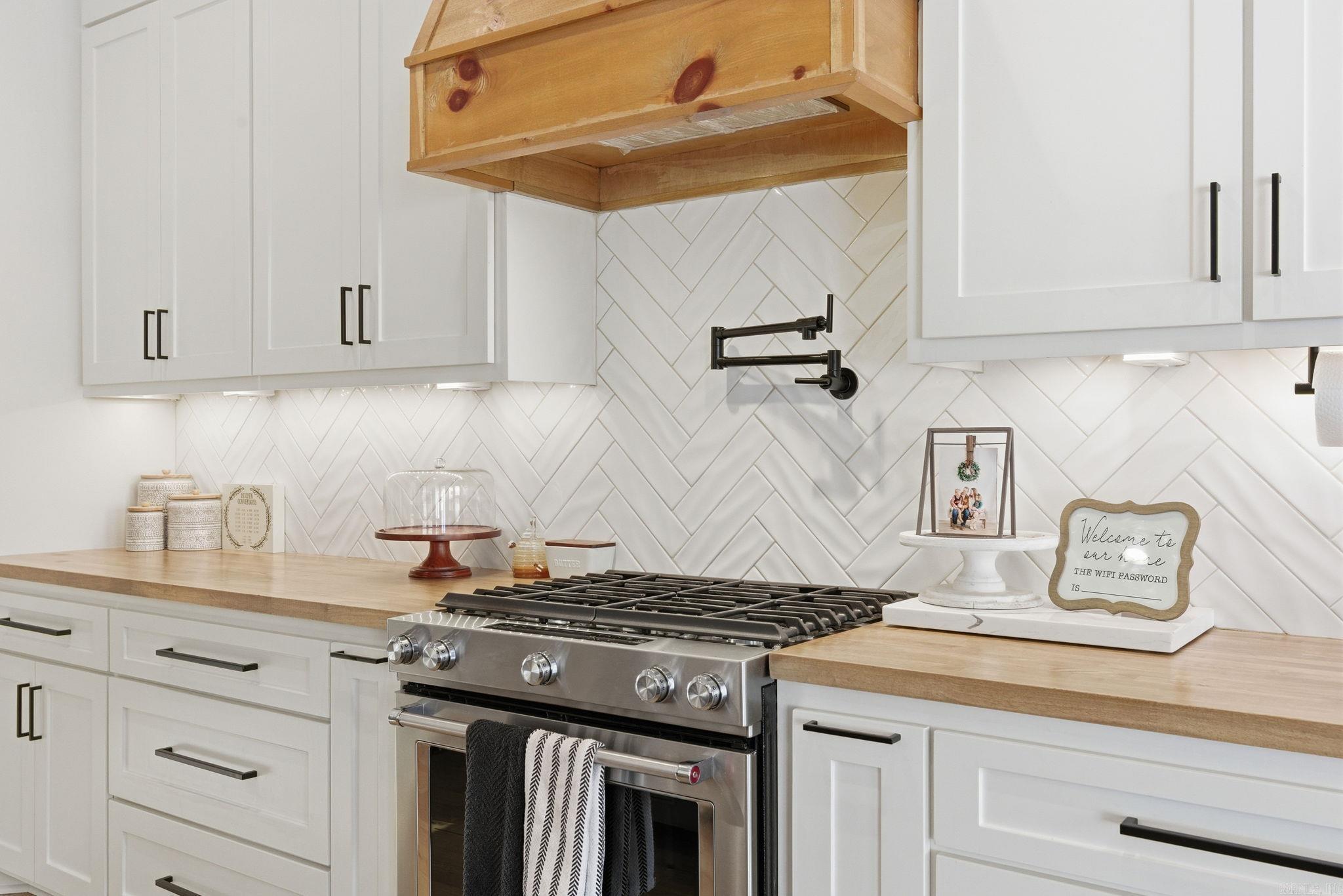 HURRICANE LAKE EST - Residential