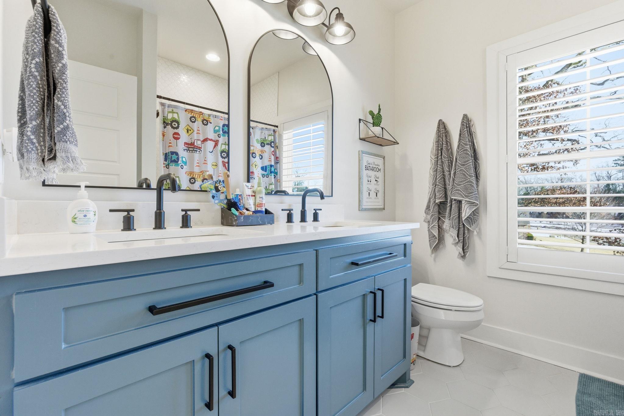 HURRICANE LAKE EST - Residential