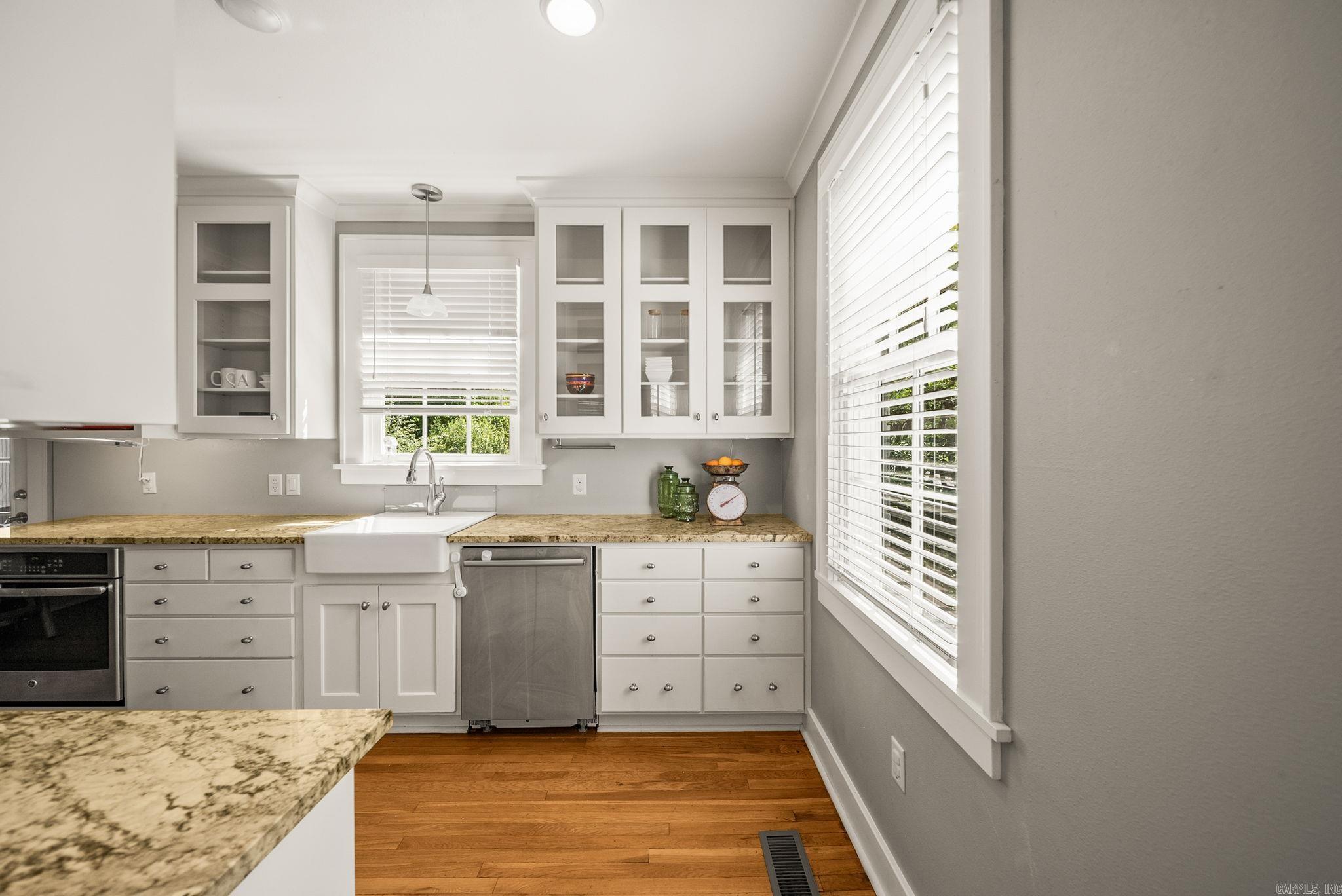 CRYSTAL COURT - Residential