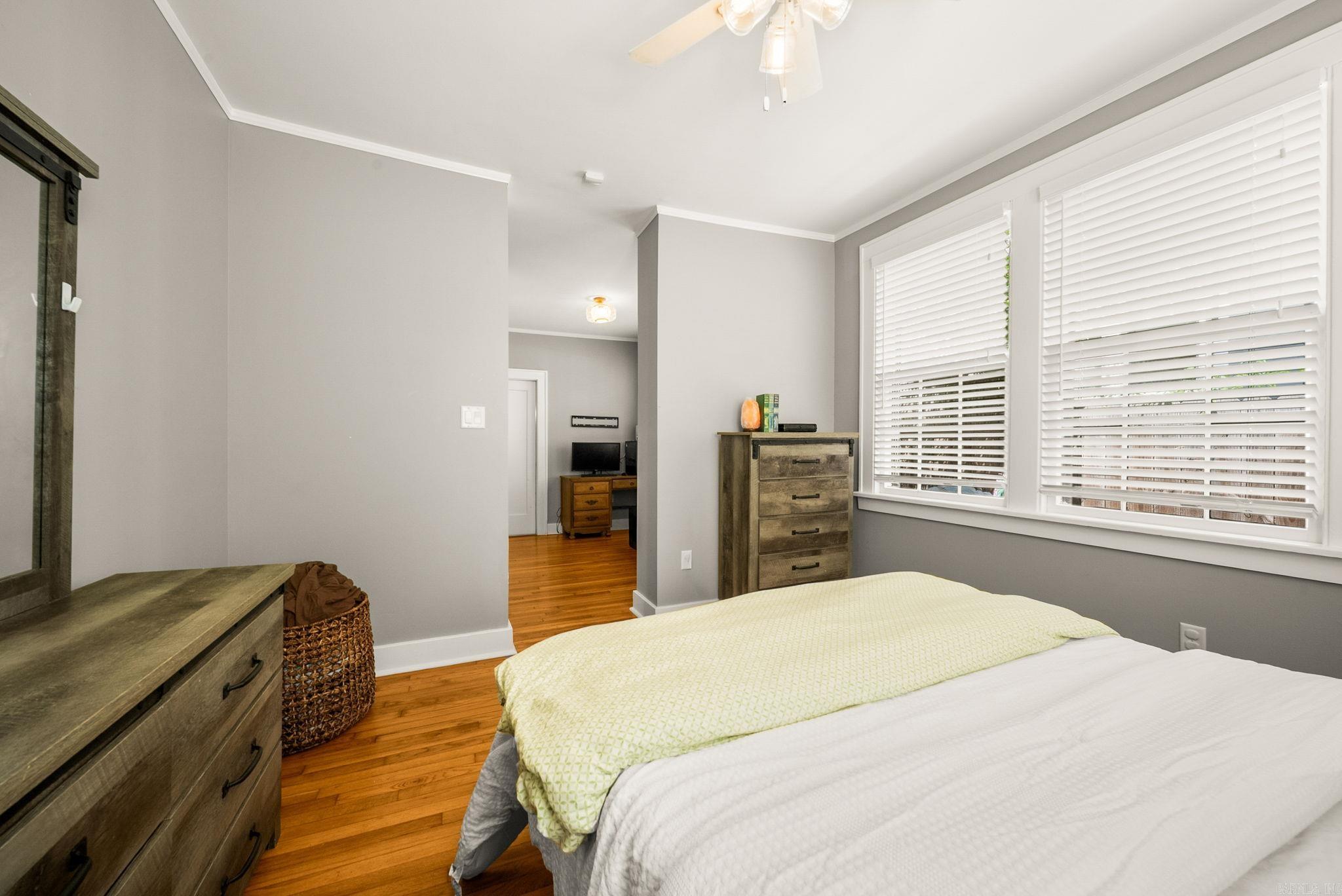 CRYSTAL COURT - Residential