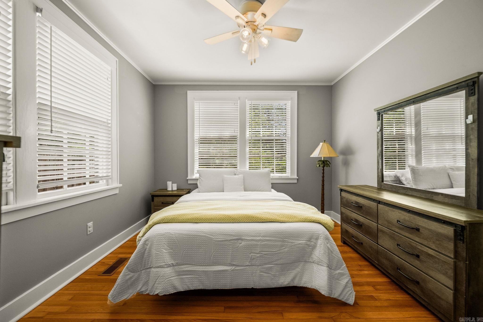 CRYSTAL COURT - Residential