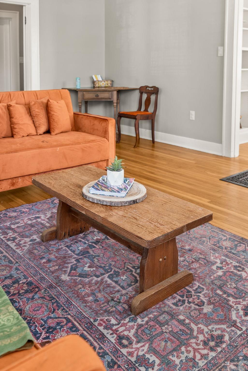 CRYSTAL COURT - Residential