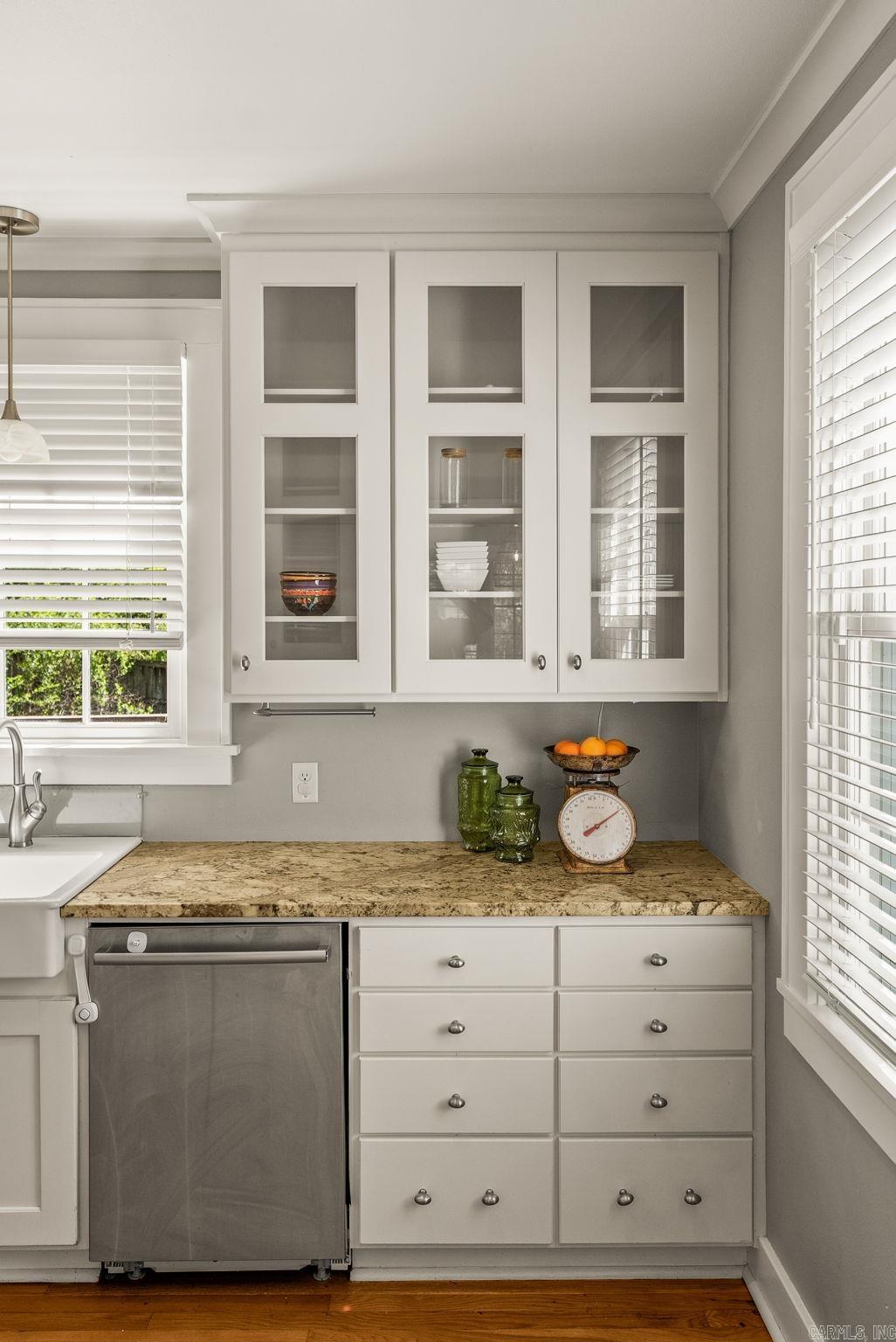 CRYSTAL COURT - Residential