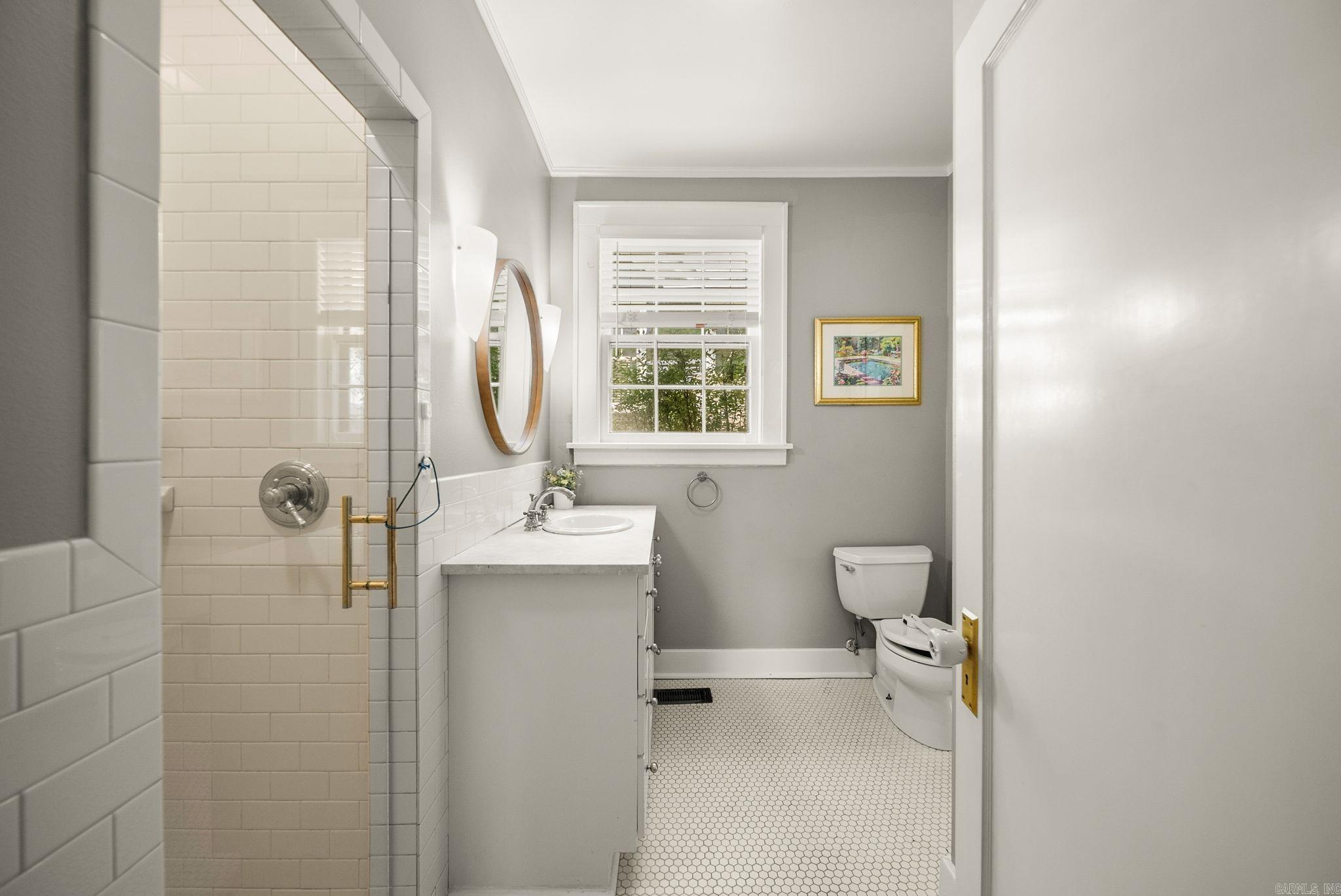 CRYSTAL COURT - Residential