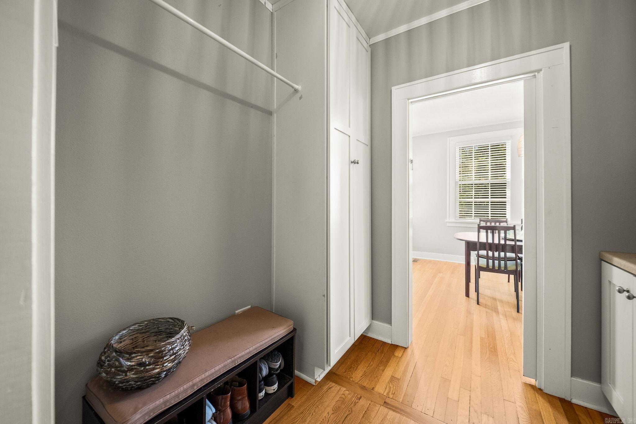 CRYSTAL COURT - Residential