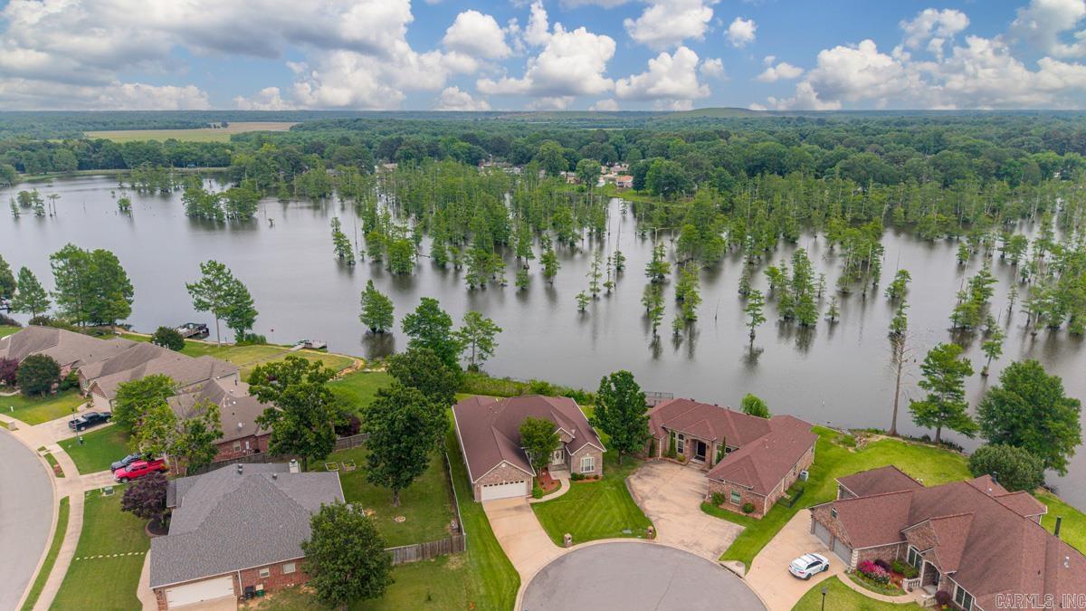 FORREST LAKES ADDN - Residential