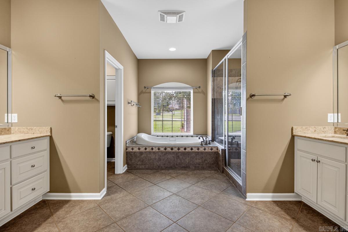 FORREST LAKES ADDN - Residential