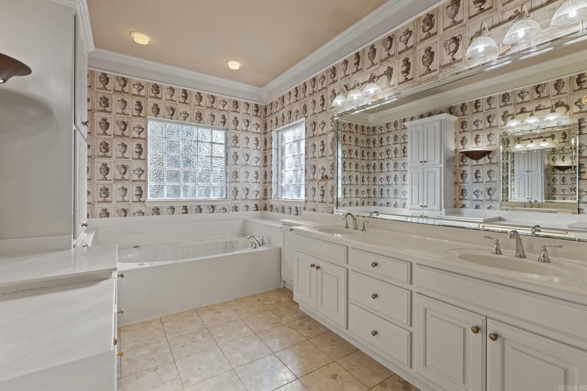 WESTPOINTE - Residential