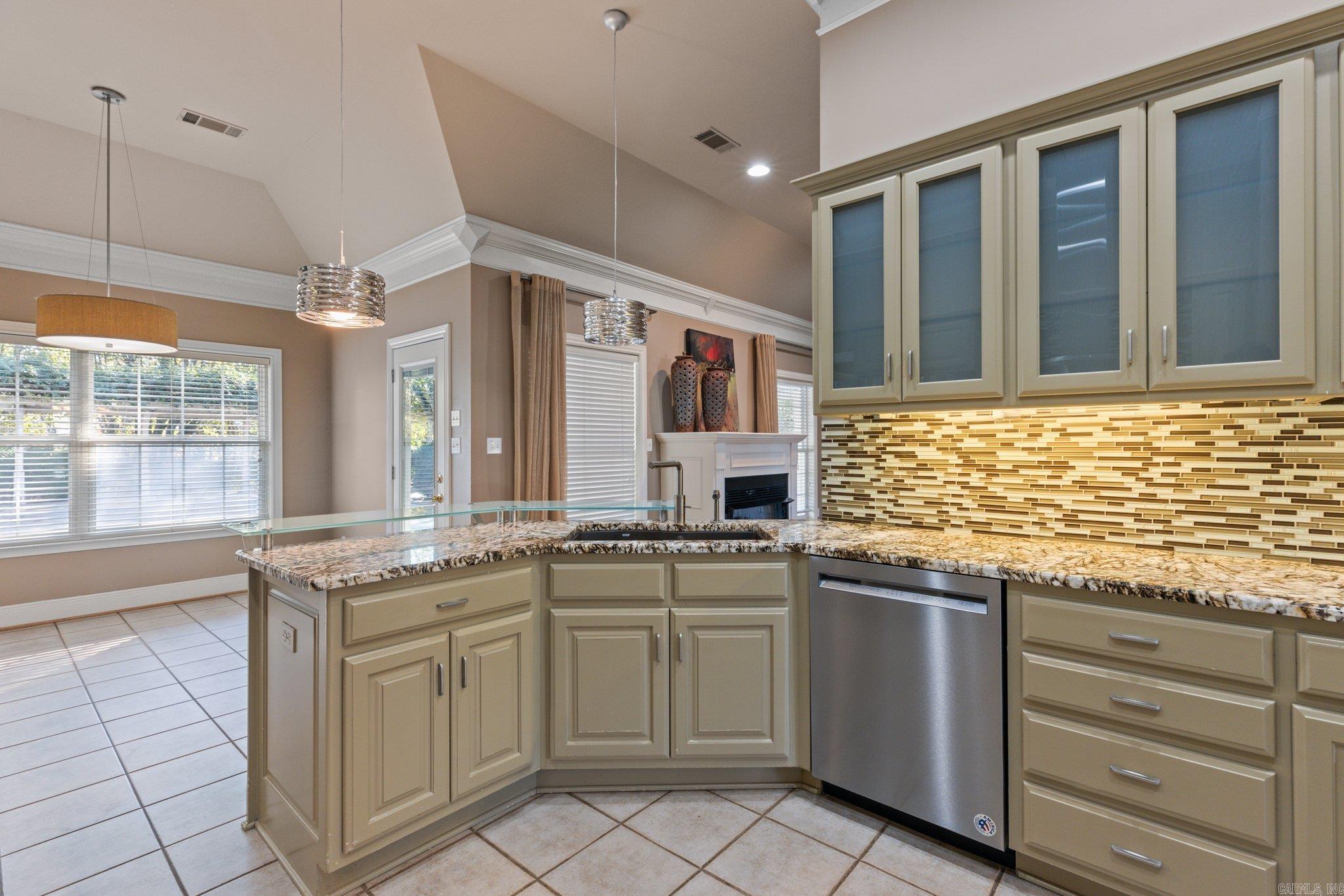 WESTPOINTE - Residential