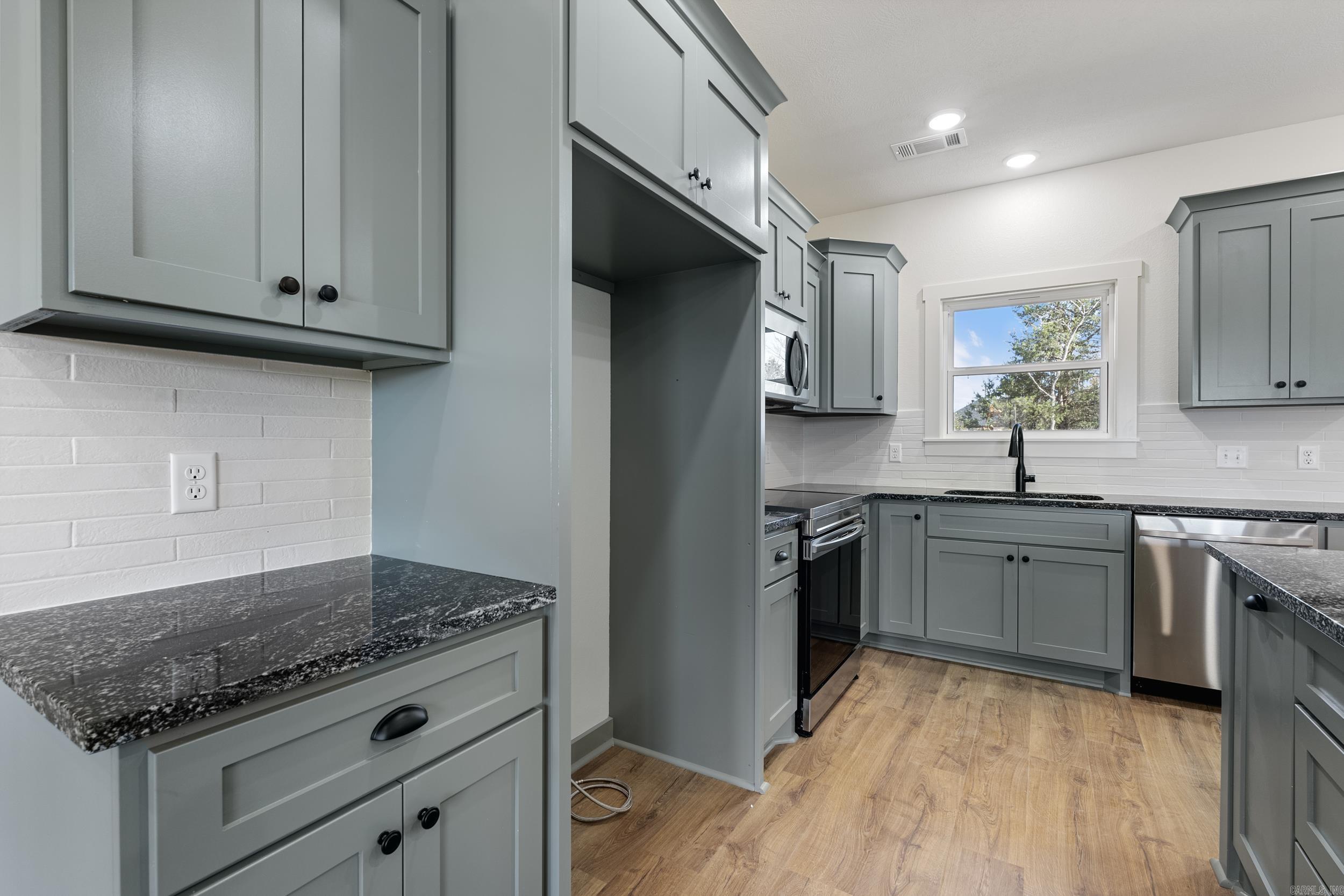 SUMMERLYN SUBDIVISION - Residential