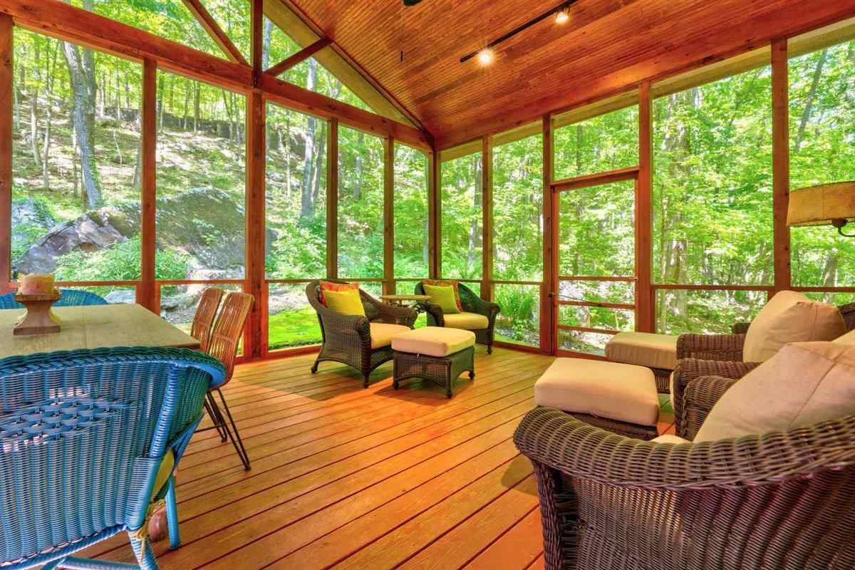 TROUT HAVEN - Residential