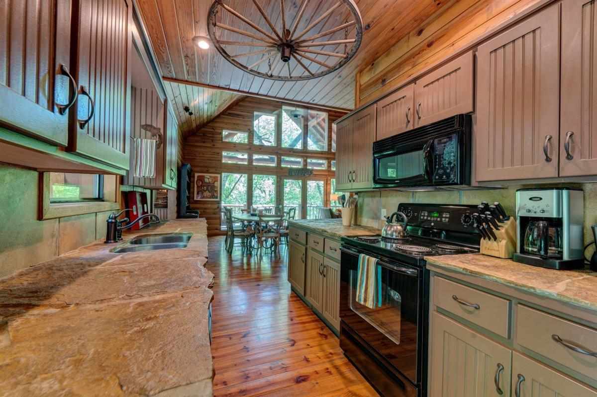 TROUT HAVEN - Residential