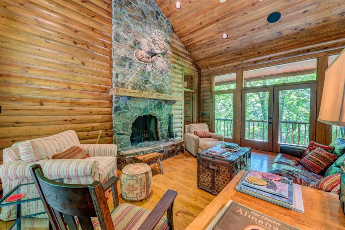 TROUT HAVEN - Residential