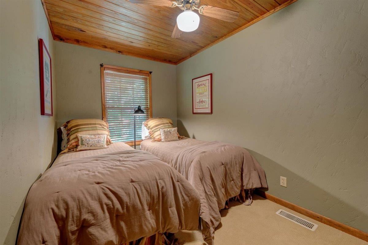 TROUT HAVEN - Residential