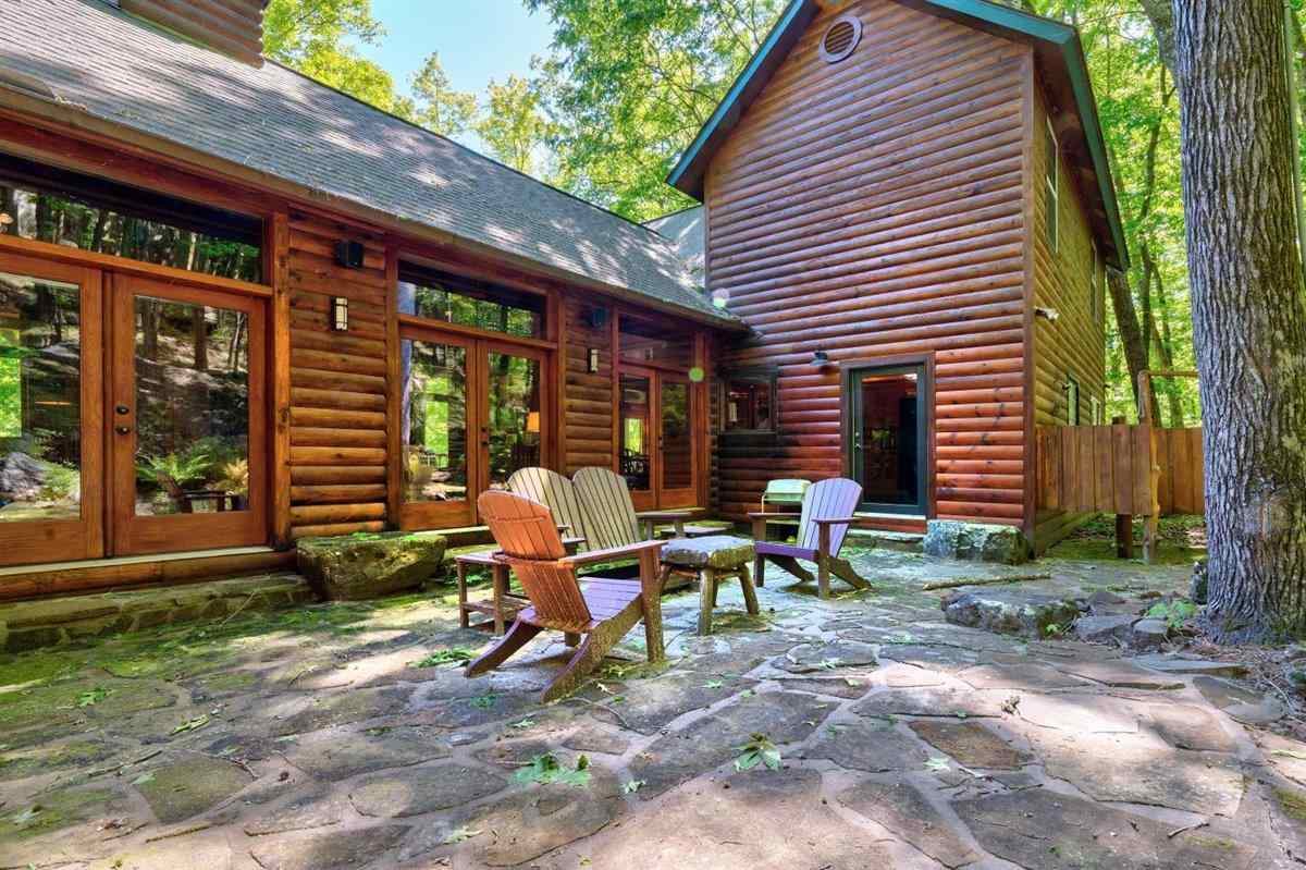 TROUT HAVEN - Residential