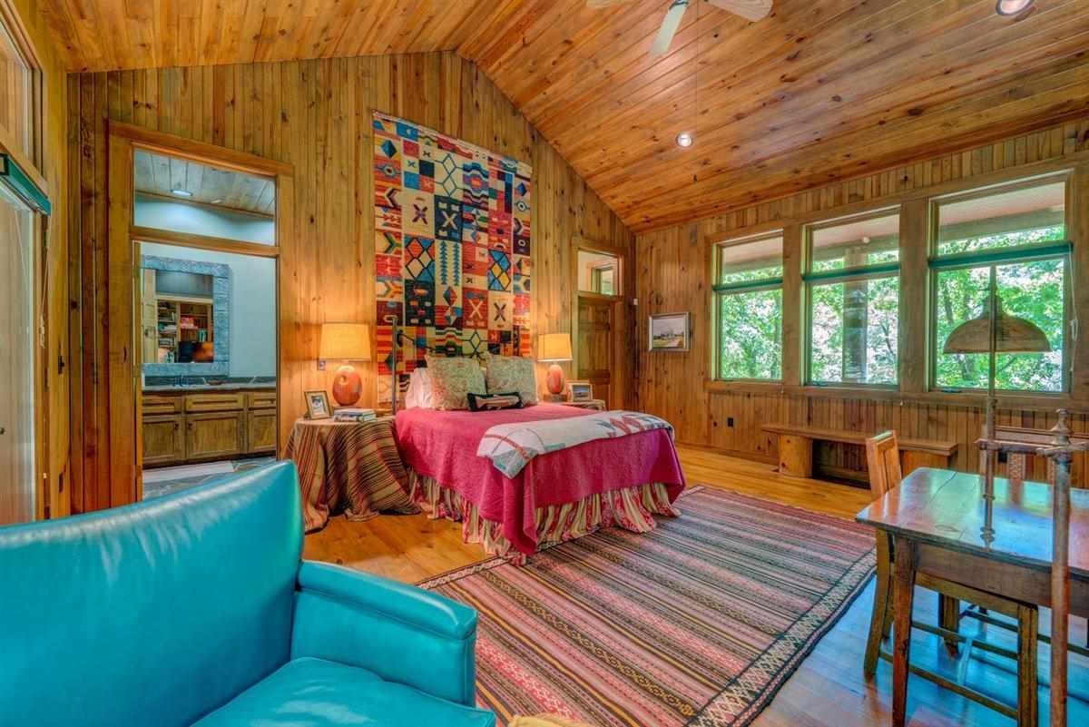 TROUT HAVEN - Residential