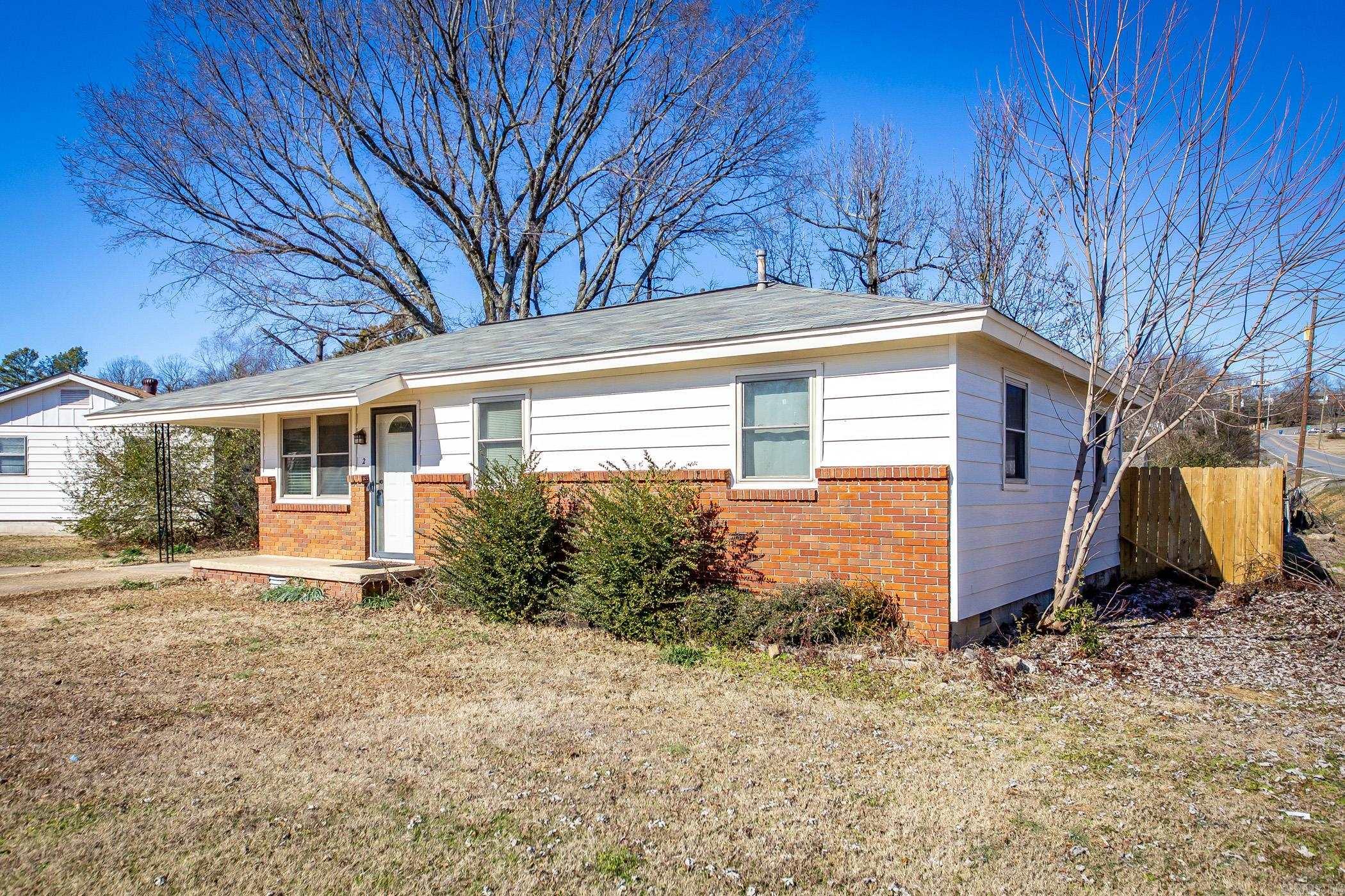 GLENOAKS - Residential