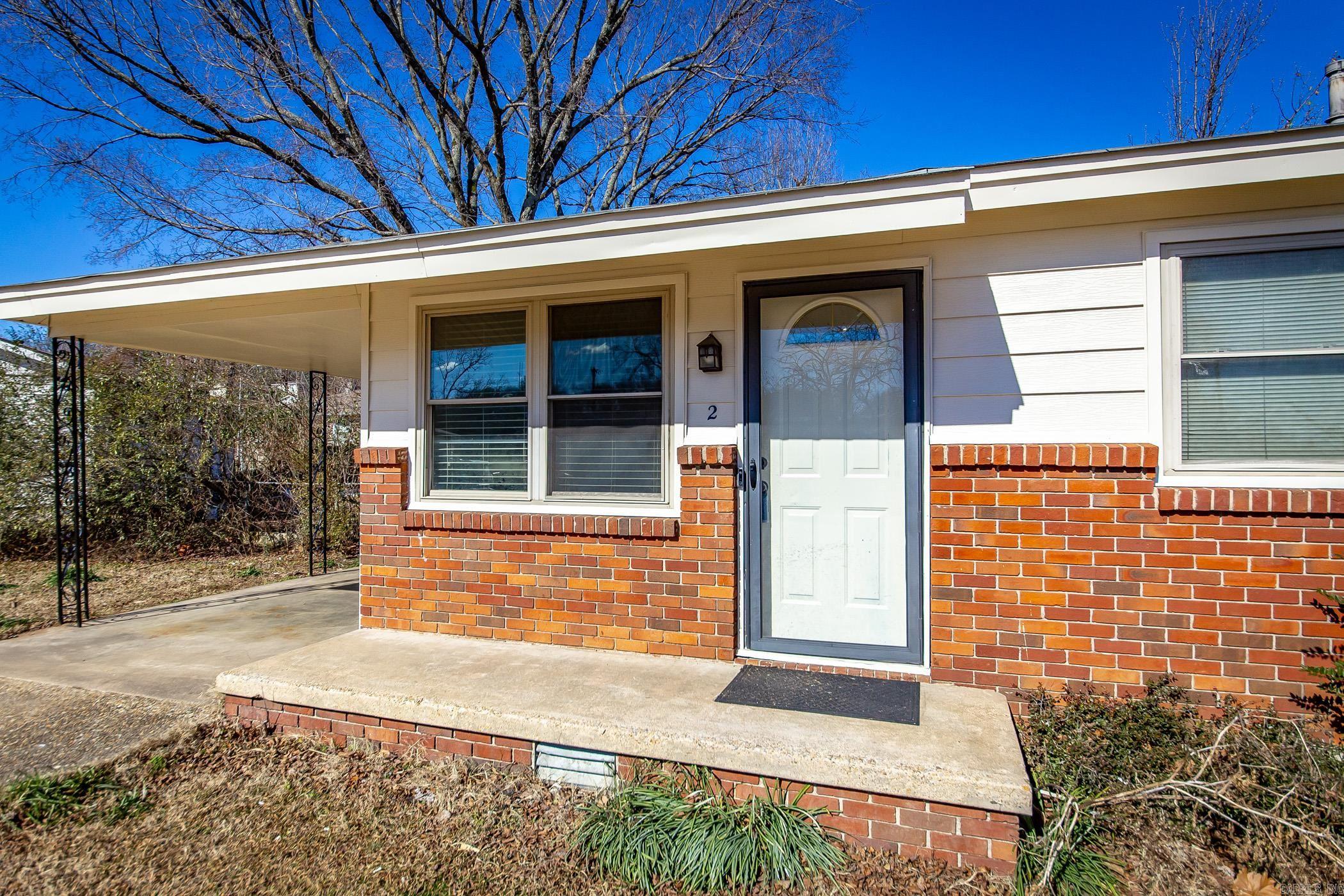 GLENOAKS - Residential