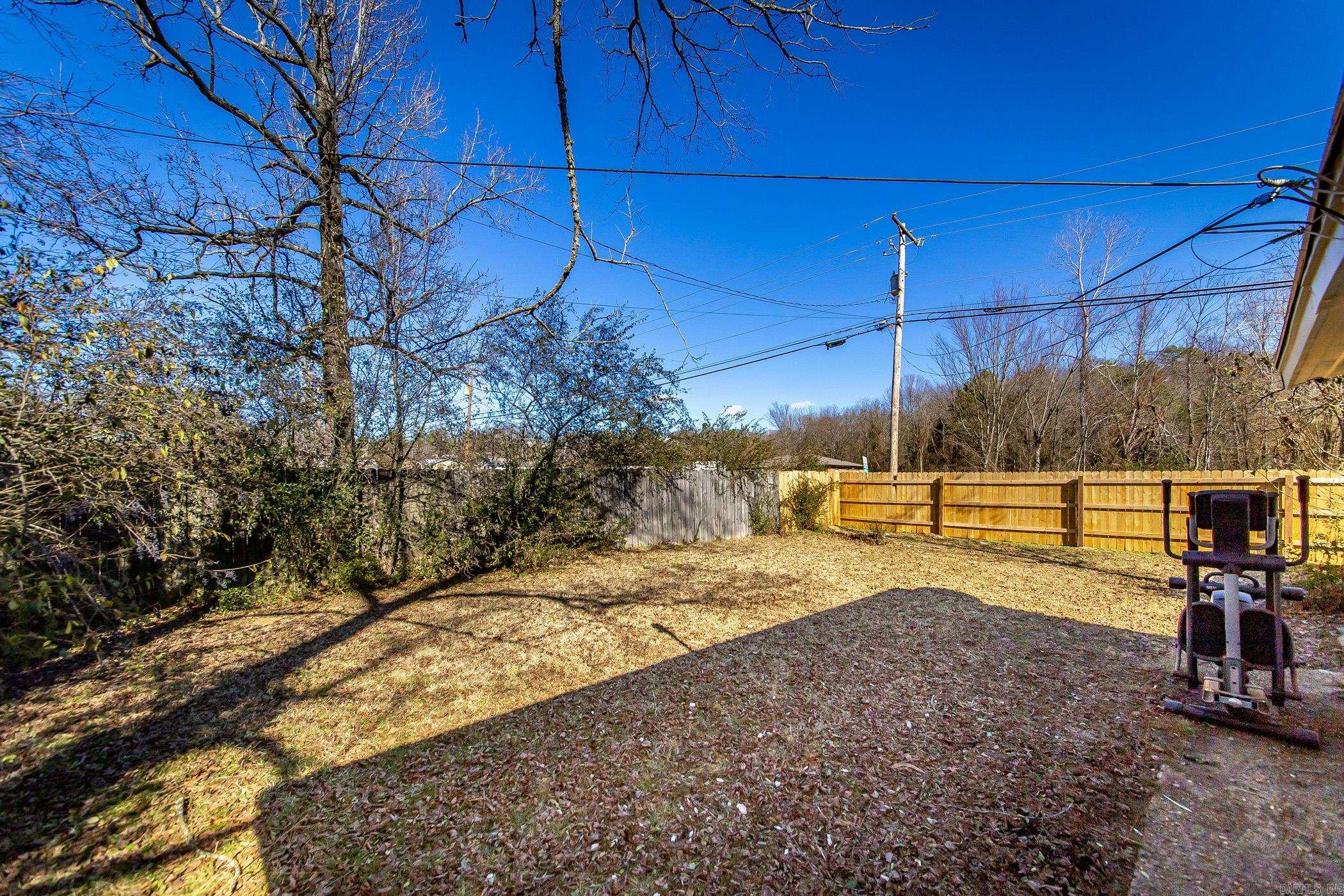 GLENOAKS - Residential