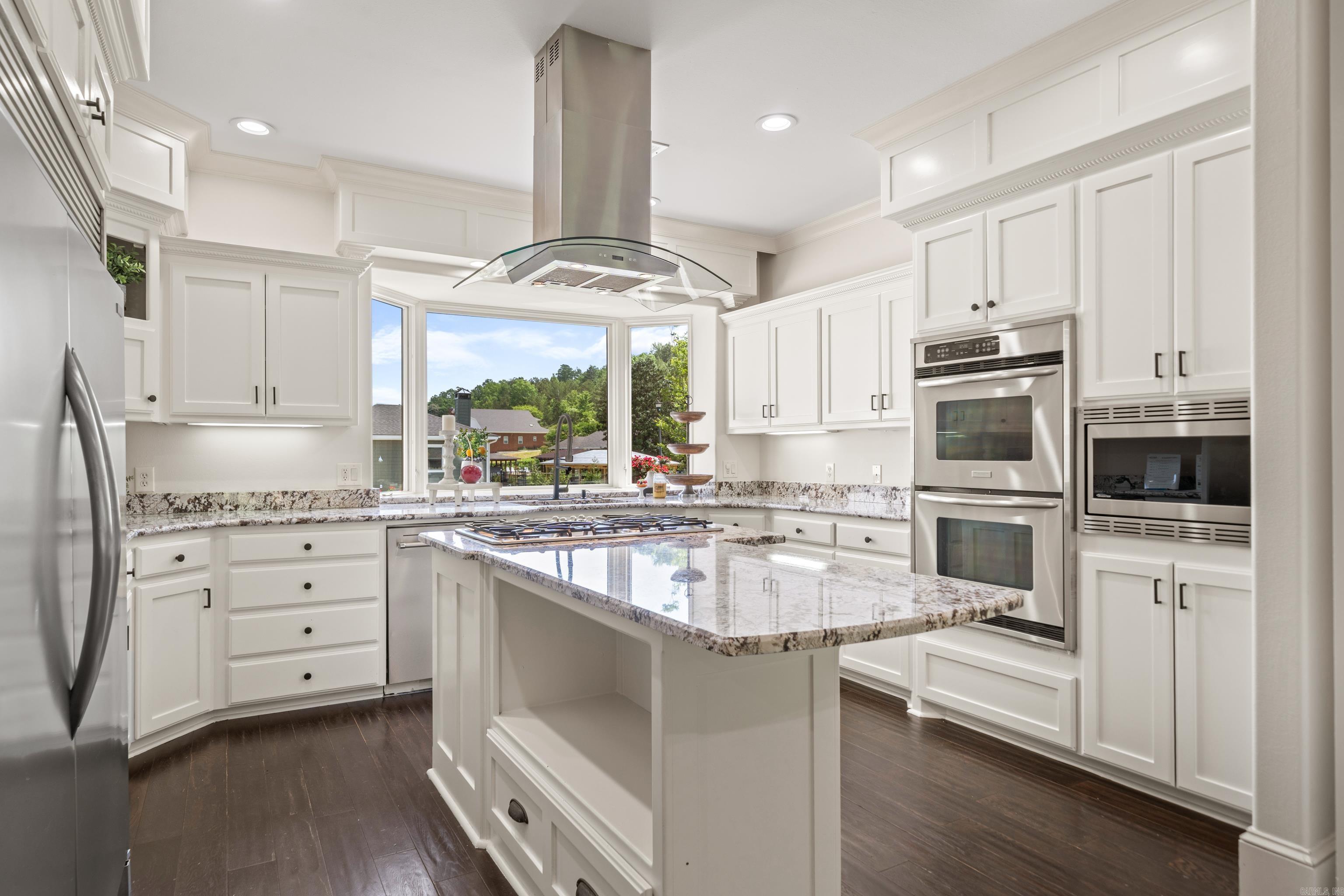 HUNTERS COVE - Residential