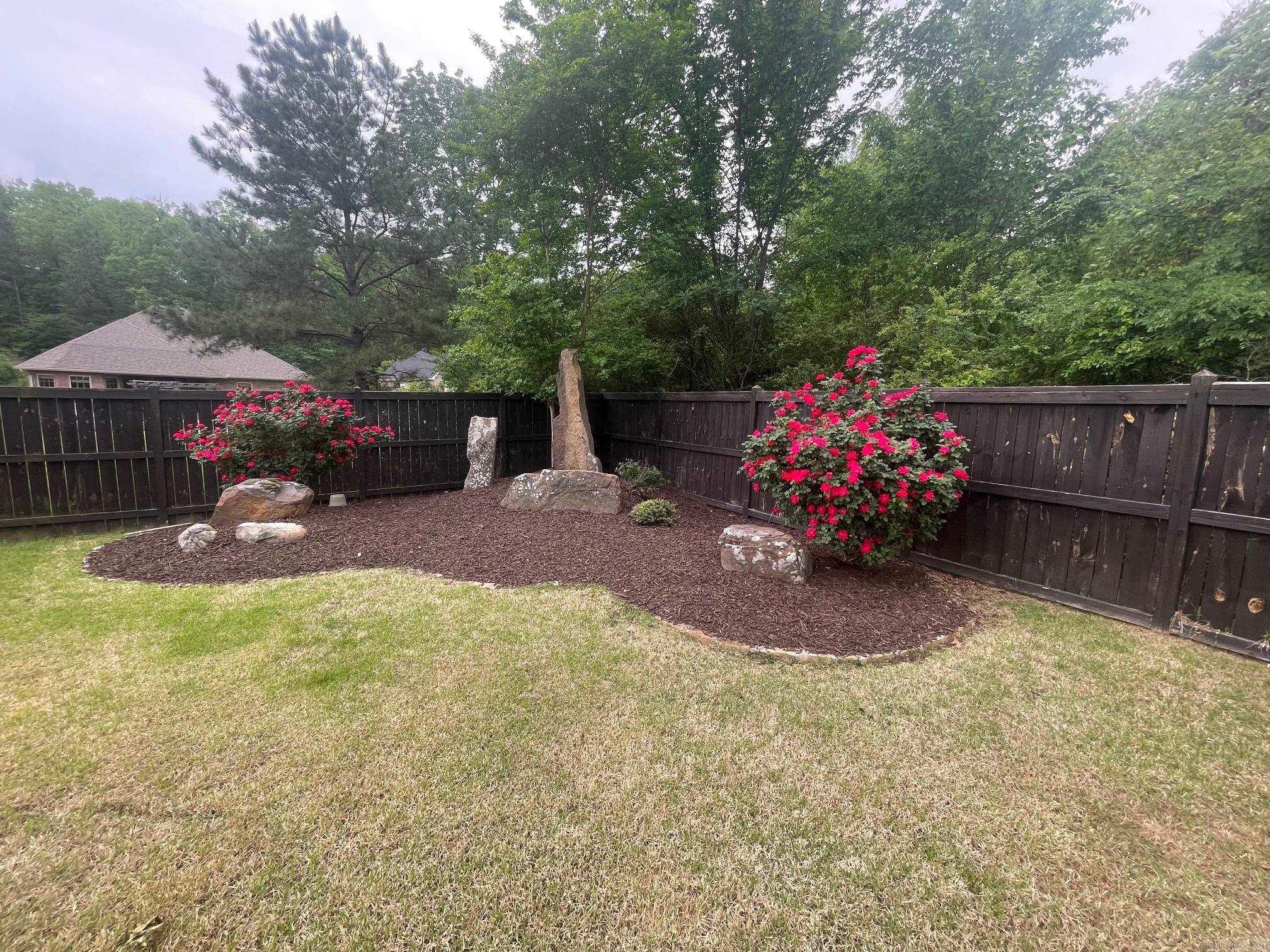 HUNTERS COVE - Residential