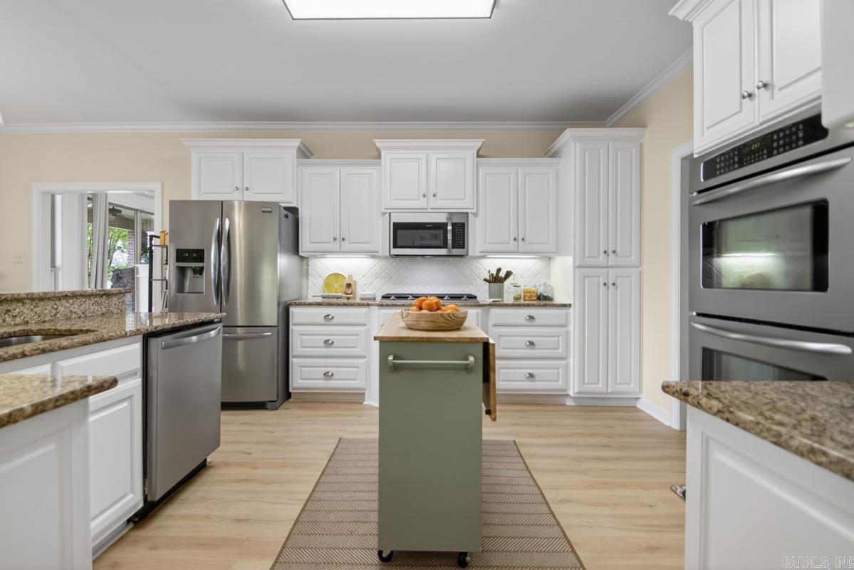 MOUND LAKE ADDITION - Residential