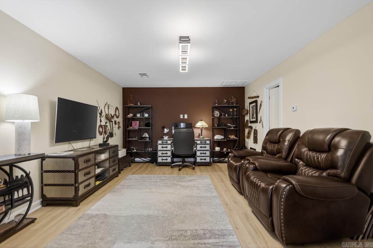 MOUND LAKE ADDITION - Residential