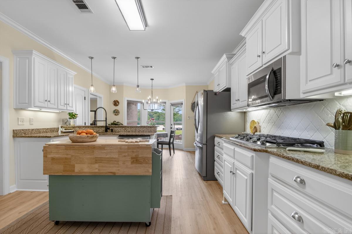 MOUND LAKE ADDITION - Residential