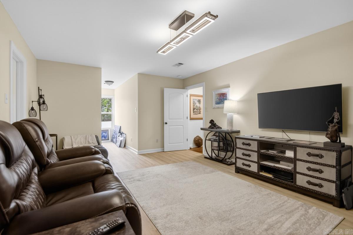 MOUND LAKE ADDITION - Residential