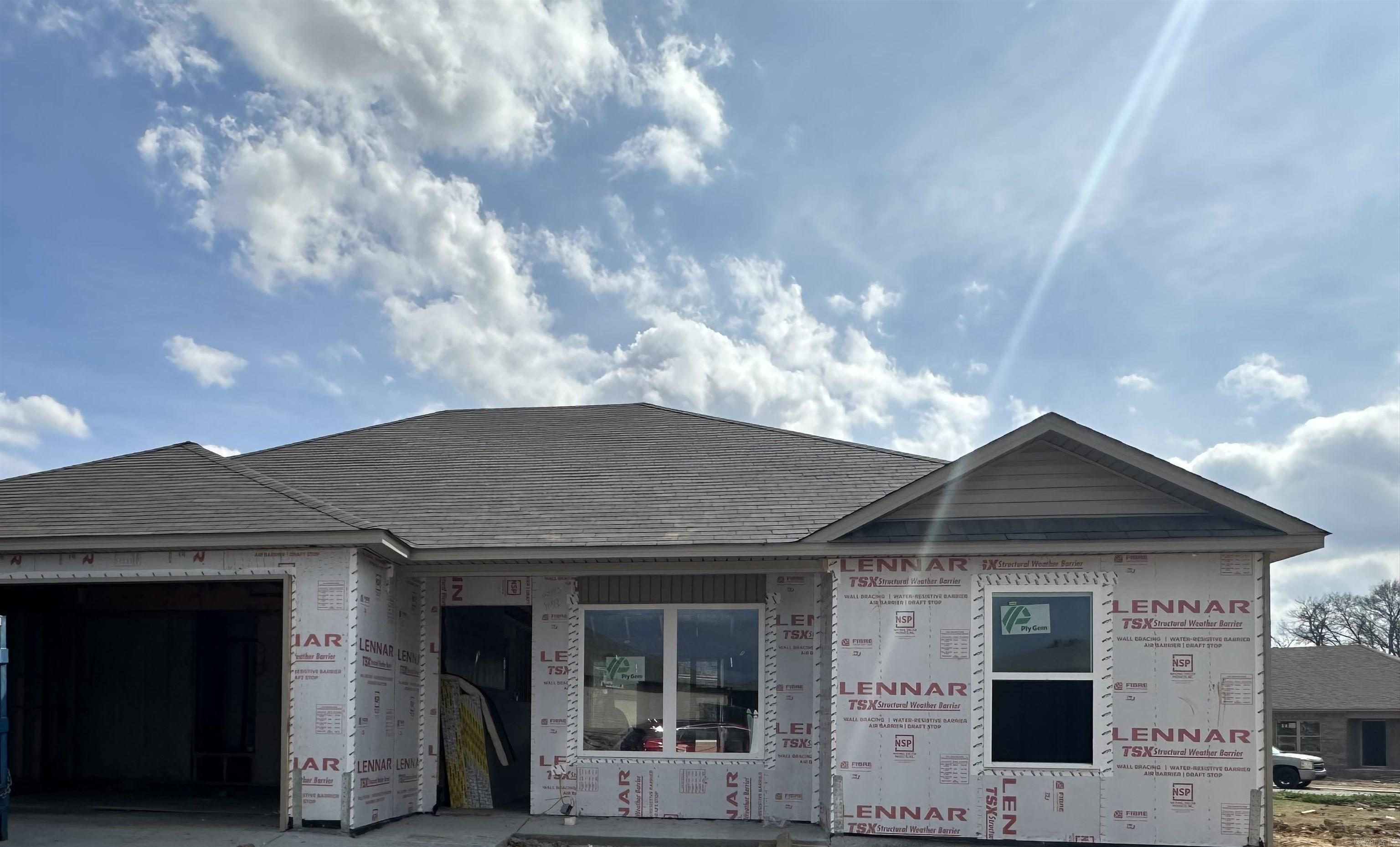 DEERFIELD ESTATES - Residential