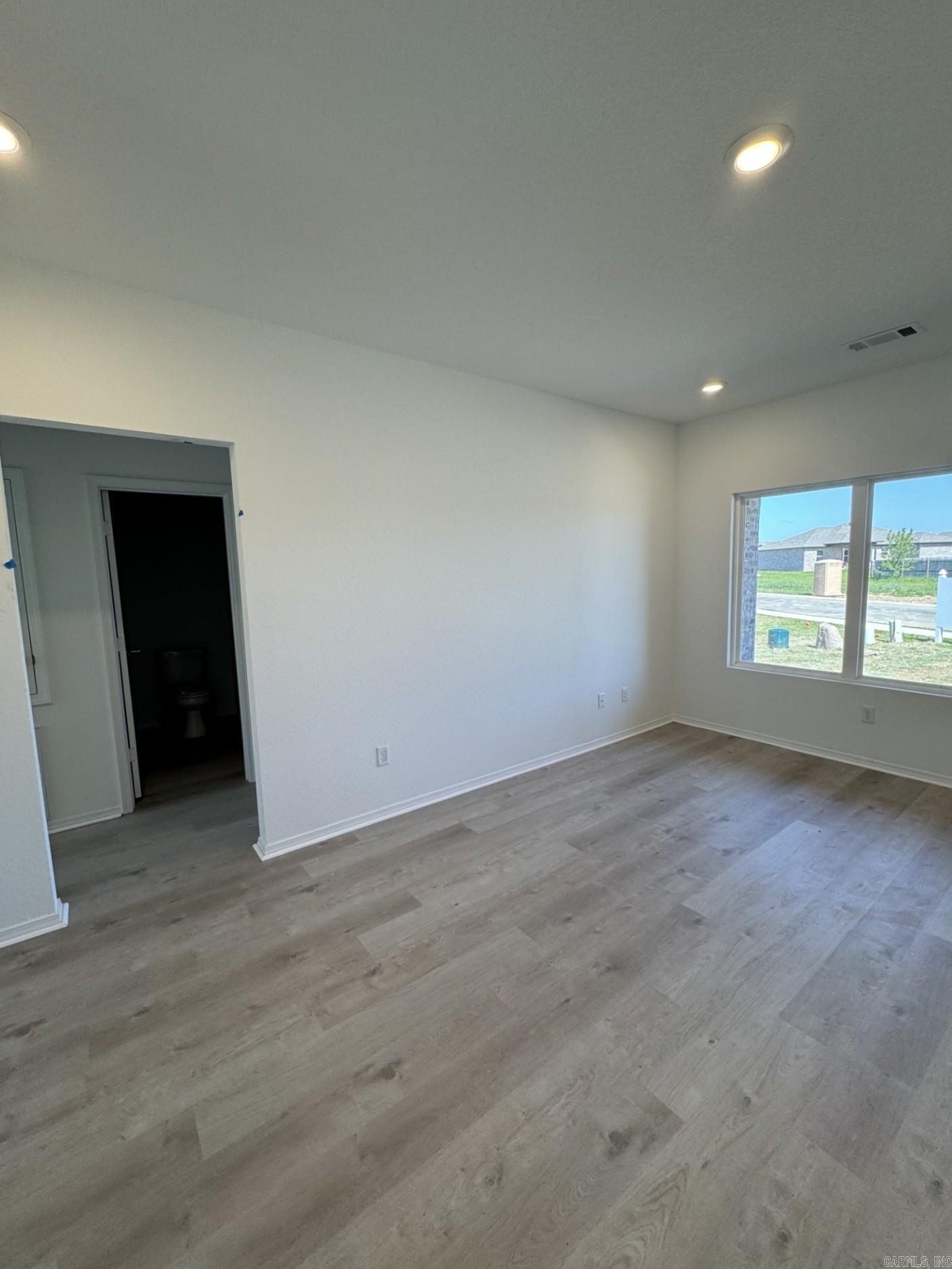 DEERFIELD ESTATES - Residential