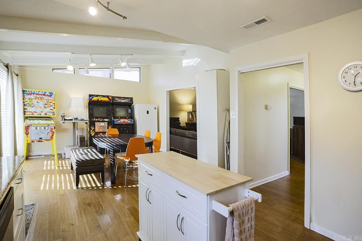 TREASURE HILL - Residential