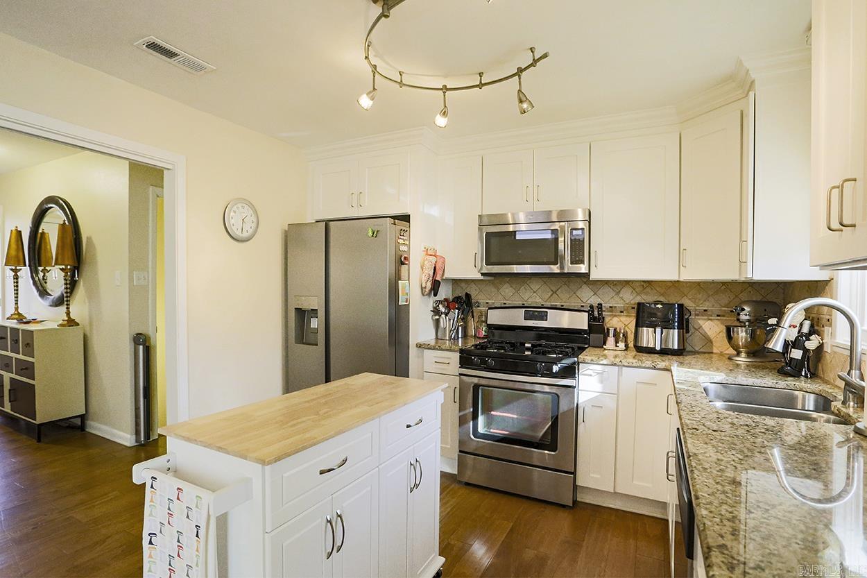 TREASURE HILL - Residential