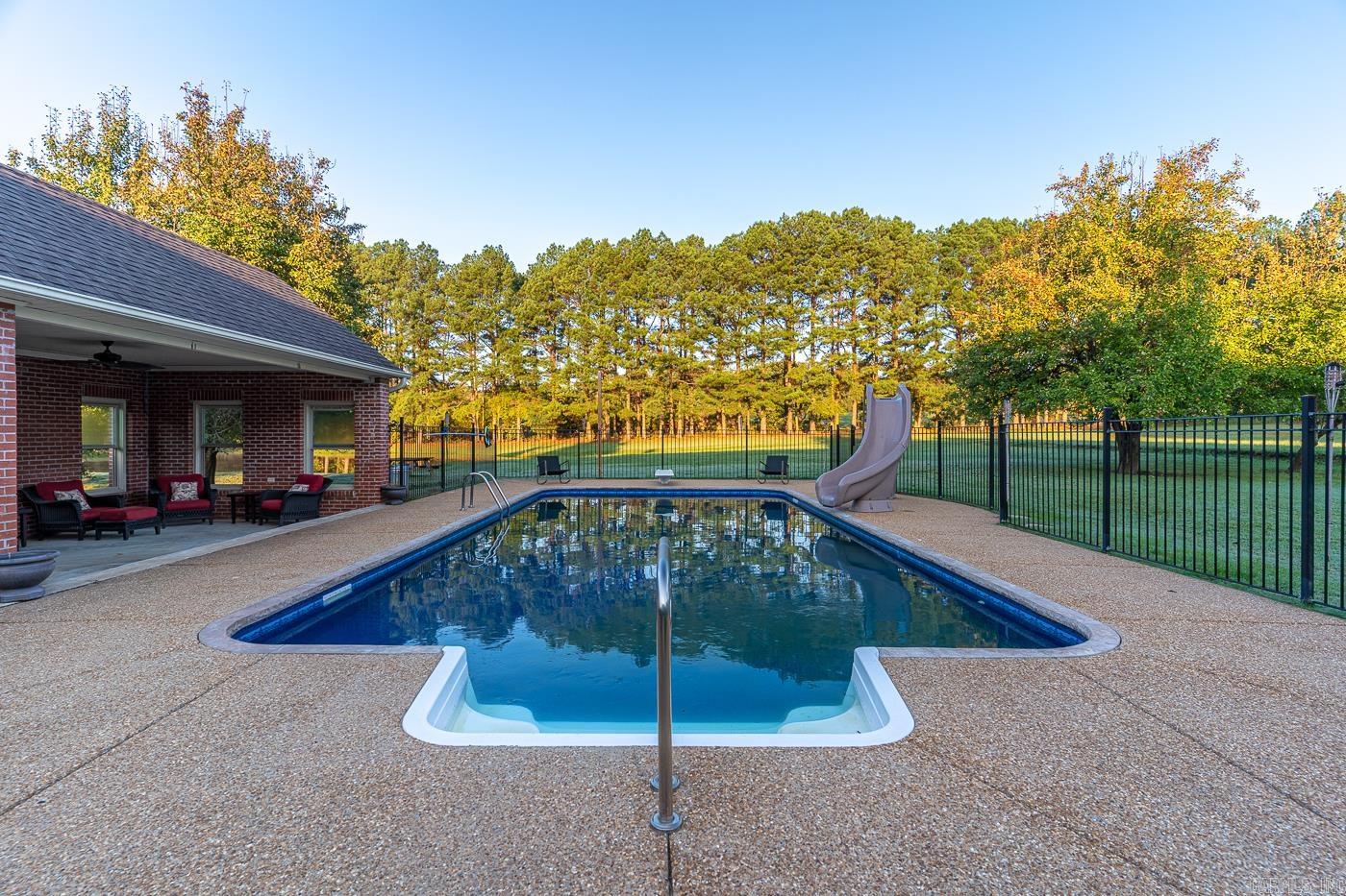 MCDANIEL'S - Residential