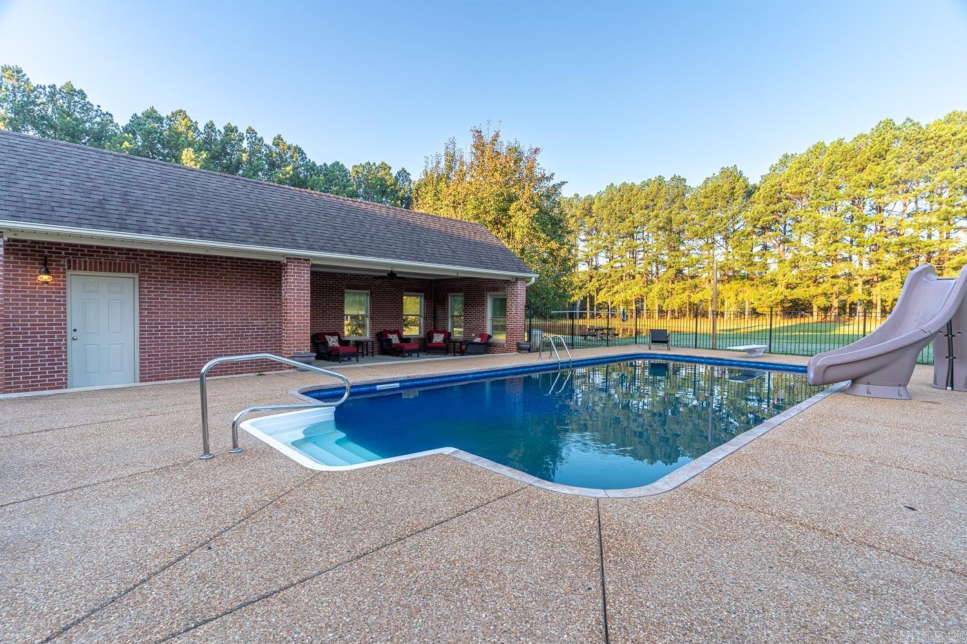 MCDANIEL'S - Residential