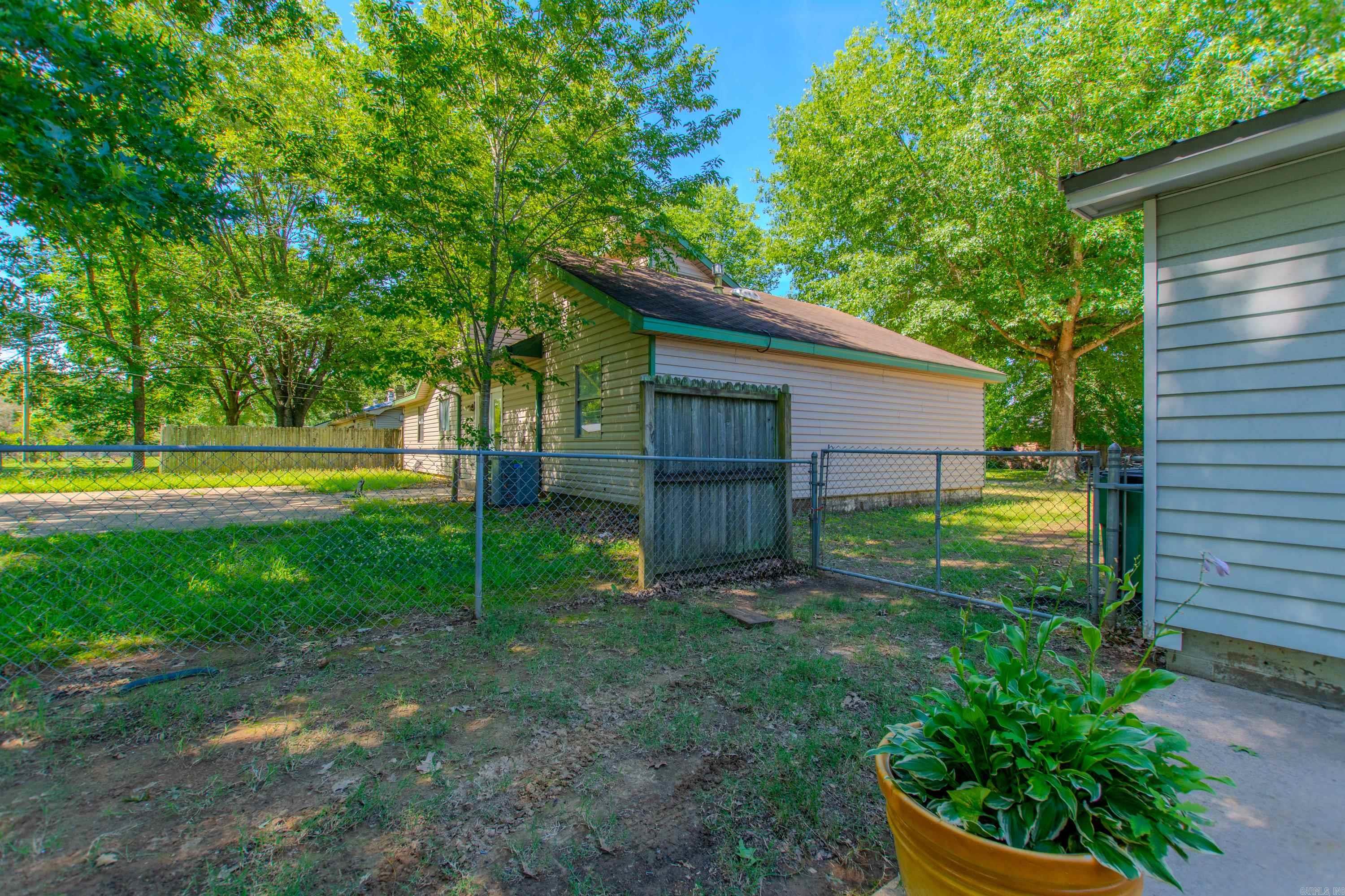 THE MEADOWS - Residential