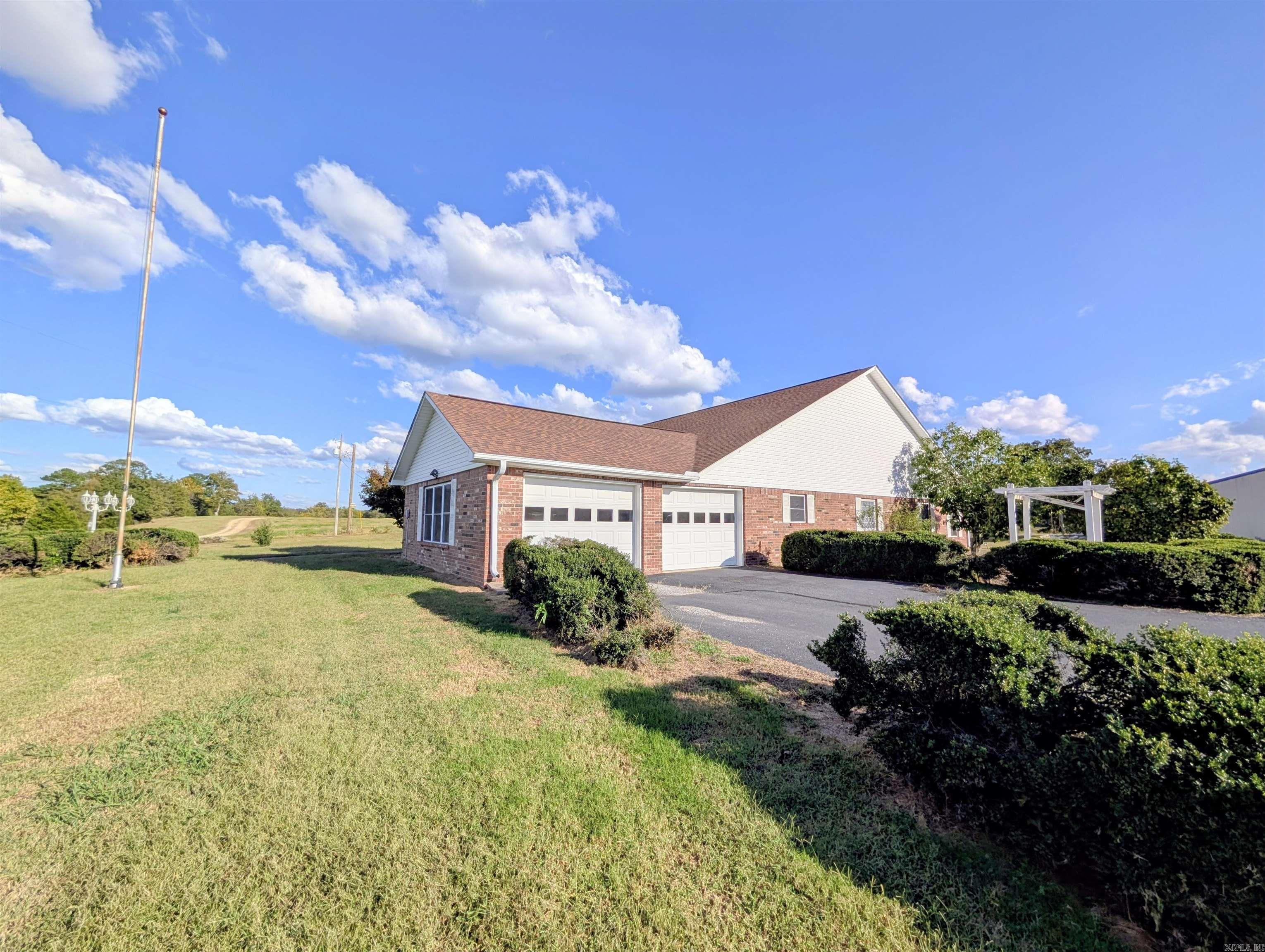 Metes & Bounds - Residential Lease