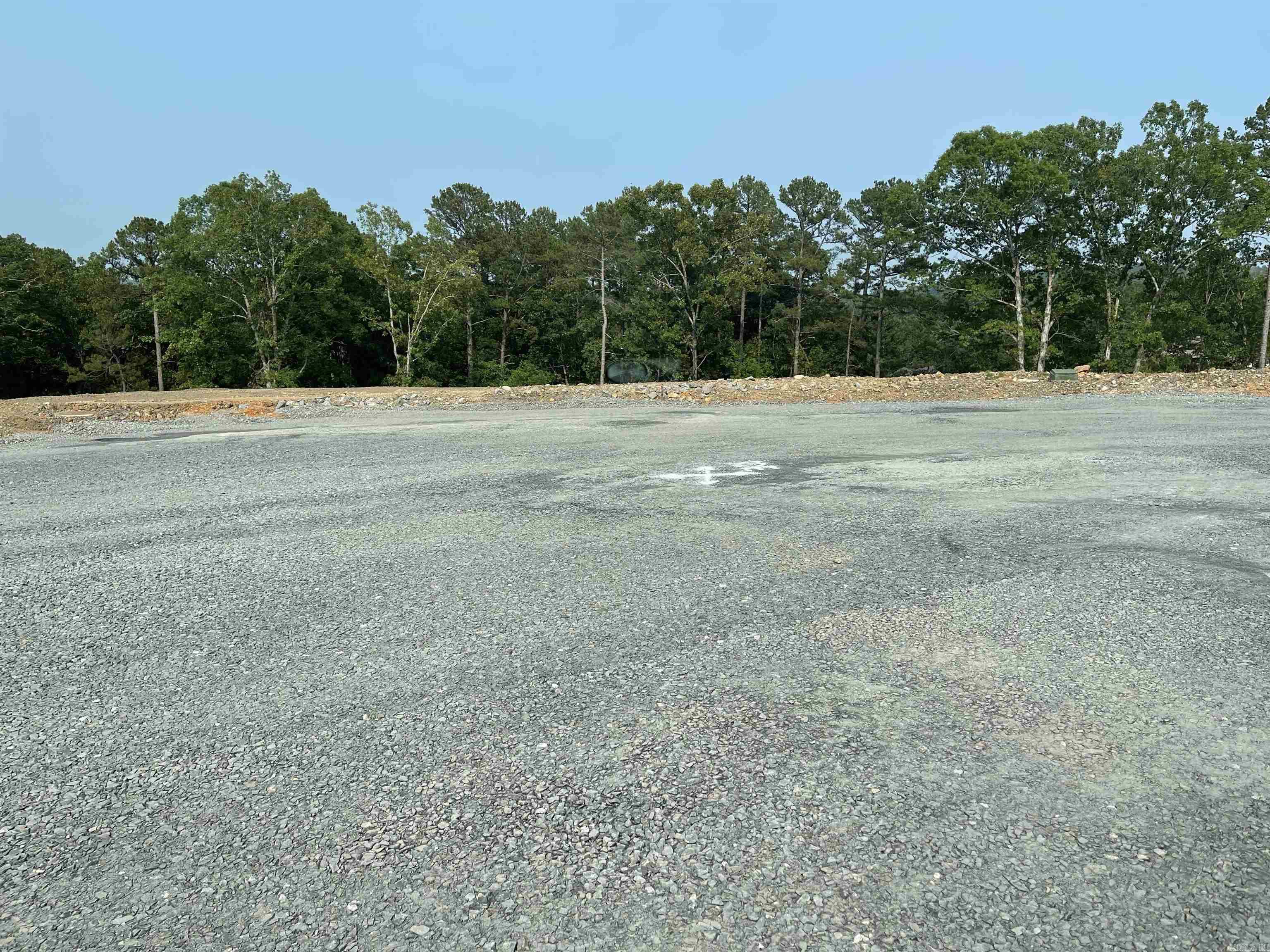 This land in Maumelle, Arkansas is second to none. If you’ve been dreaming of owning lots for sale in Arkansas with more space and easy access to I-40, look no further than Pinnacle Heights Subdivision. These lots overlook the river and Pinnacle Mountain and are far enough away from traffic to allow the most safety for your family. Future amenities include Fiber Optics, community swimming pool, dog park, and tennis court to name a few. (The $100/month fee is a Pinnacle Heights Municipal Improvement District assessment) https://pinnacleheightssubdivision.com/