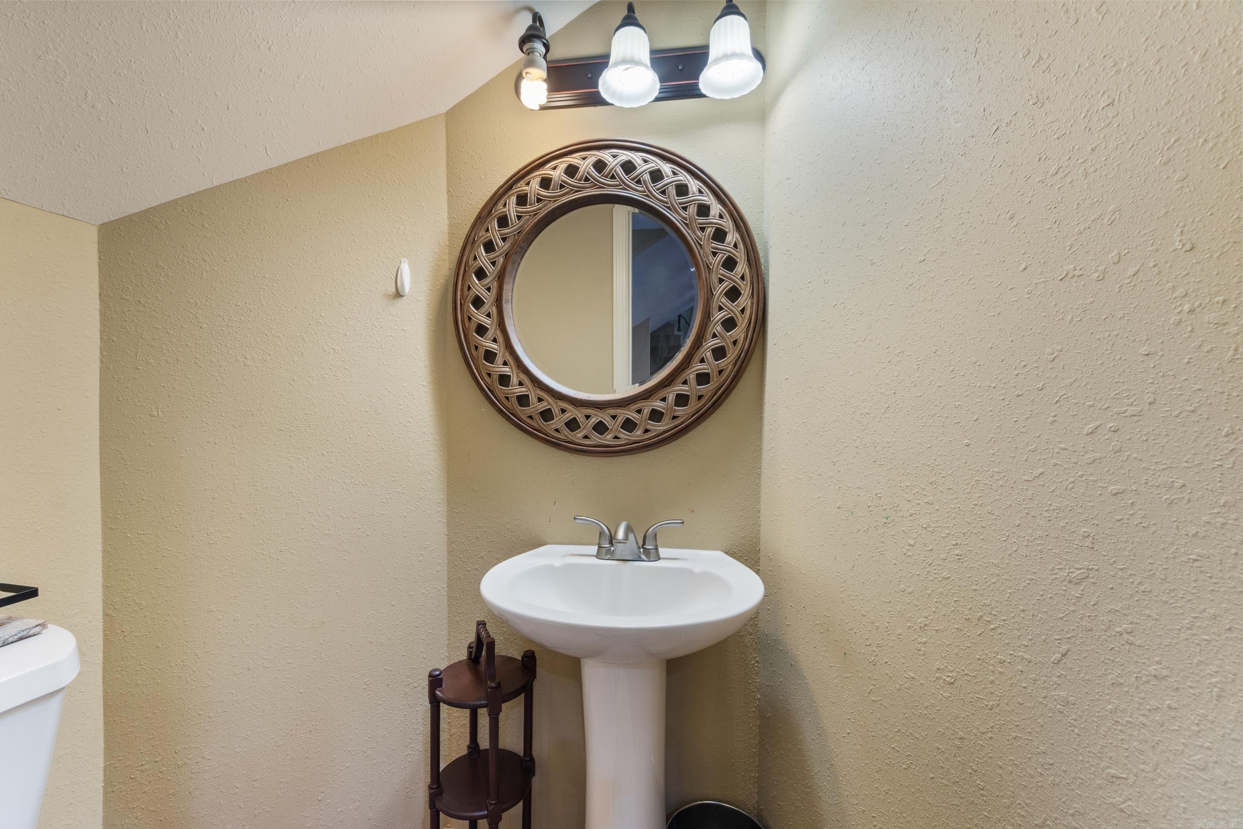 PLANTATION ACRES - Residential