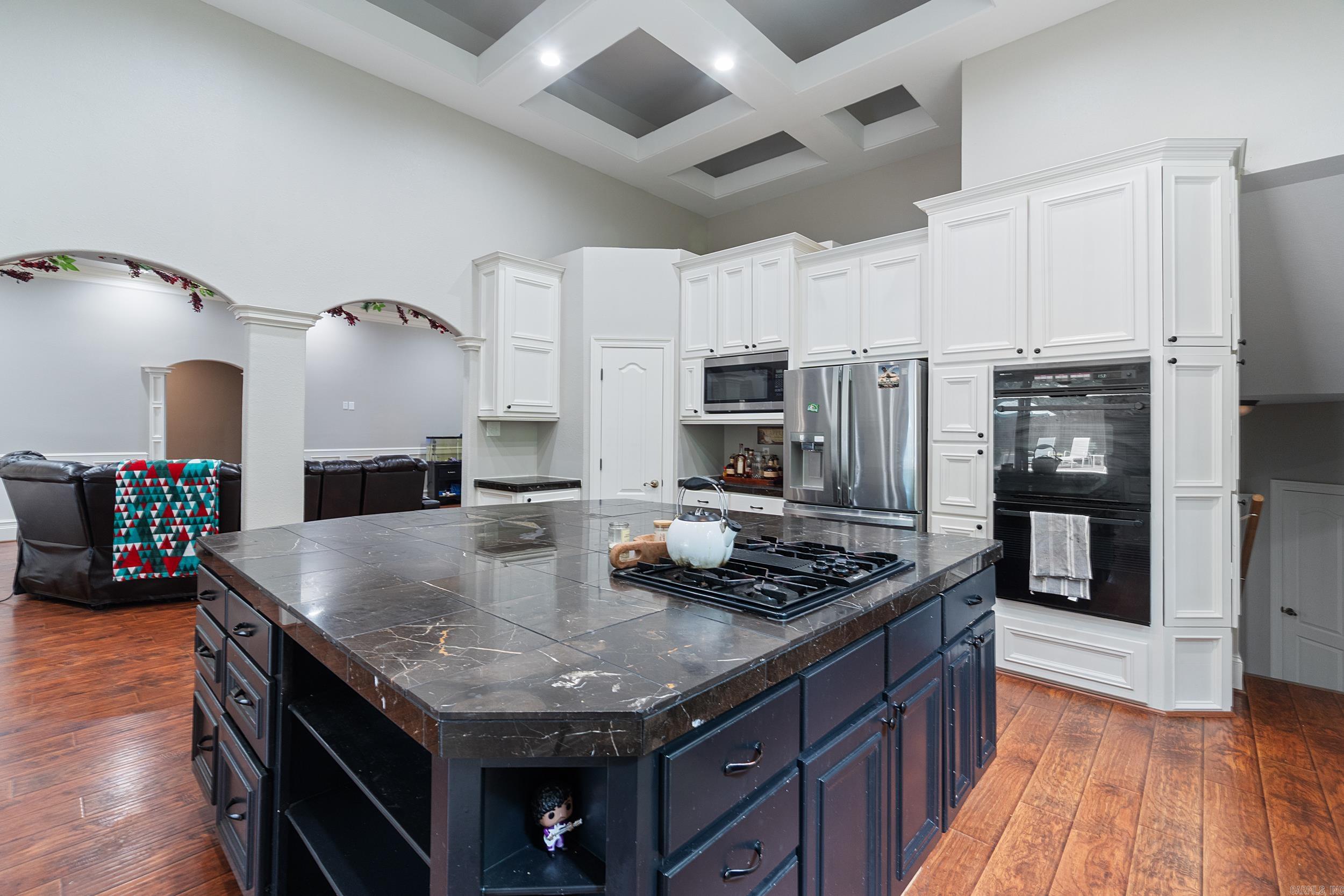 PLANTATION ACRES - Residential