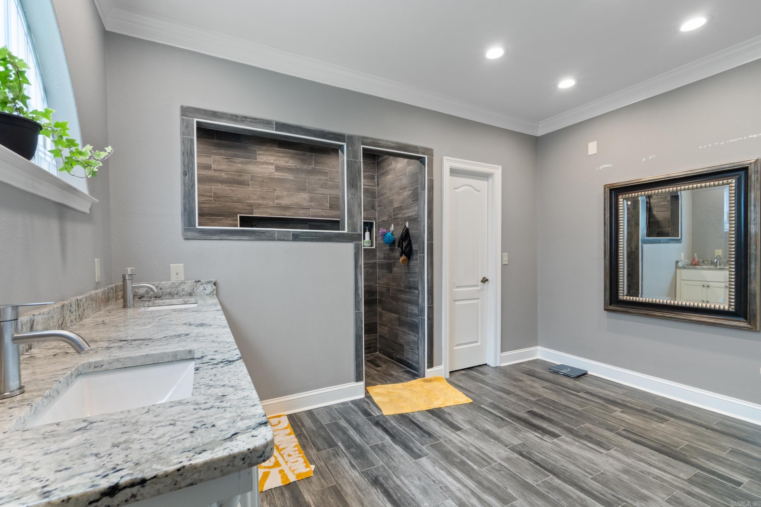 PLANTATION ACRES - Residential