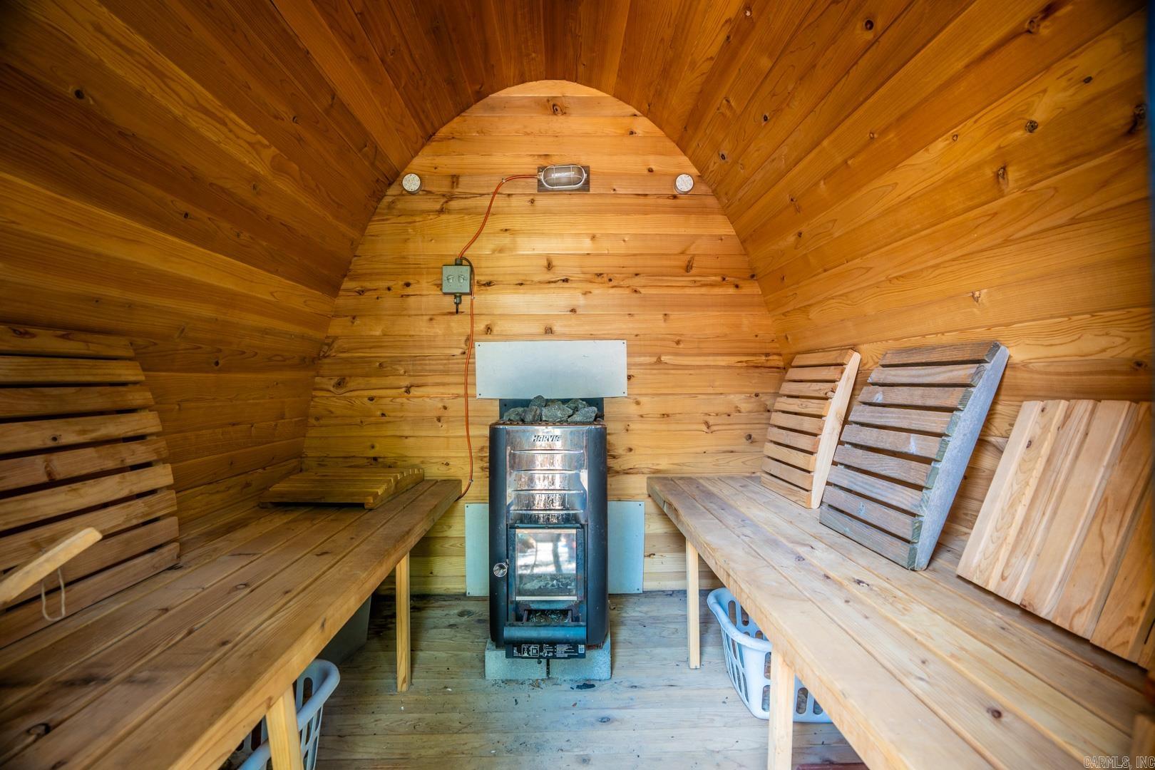 GARDEN OAKS ADDN - Residential