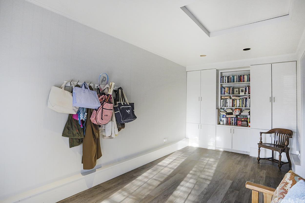 SHADOWLAWN - Residential