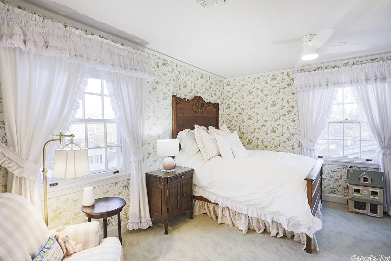 SHADOWLAWN - Residential