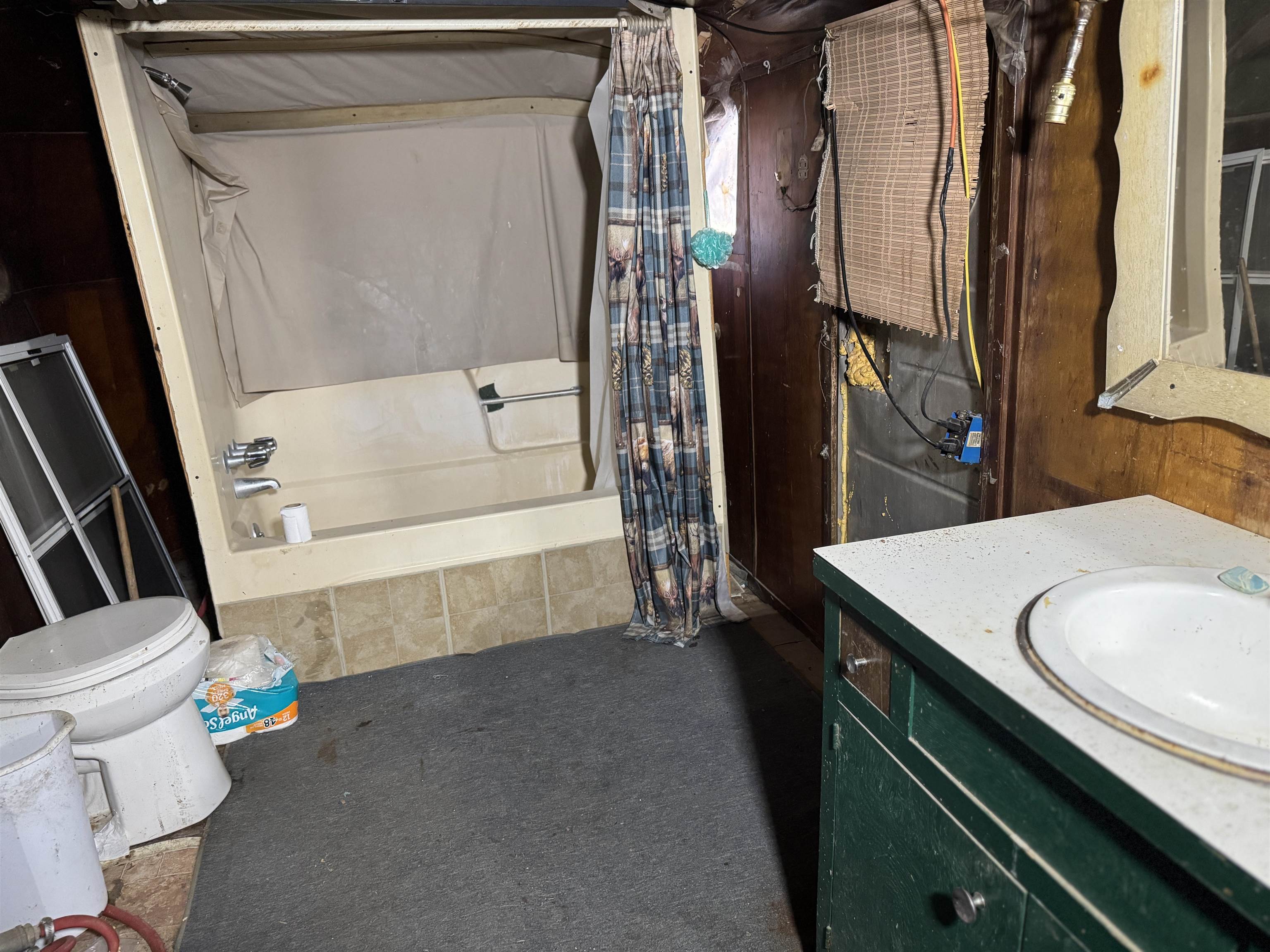 TWIN RIVERS ADDN - Residential